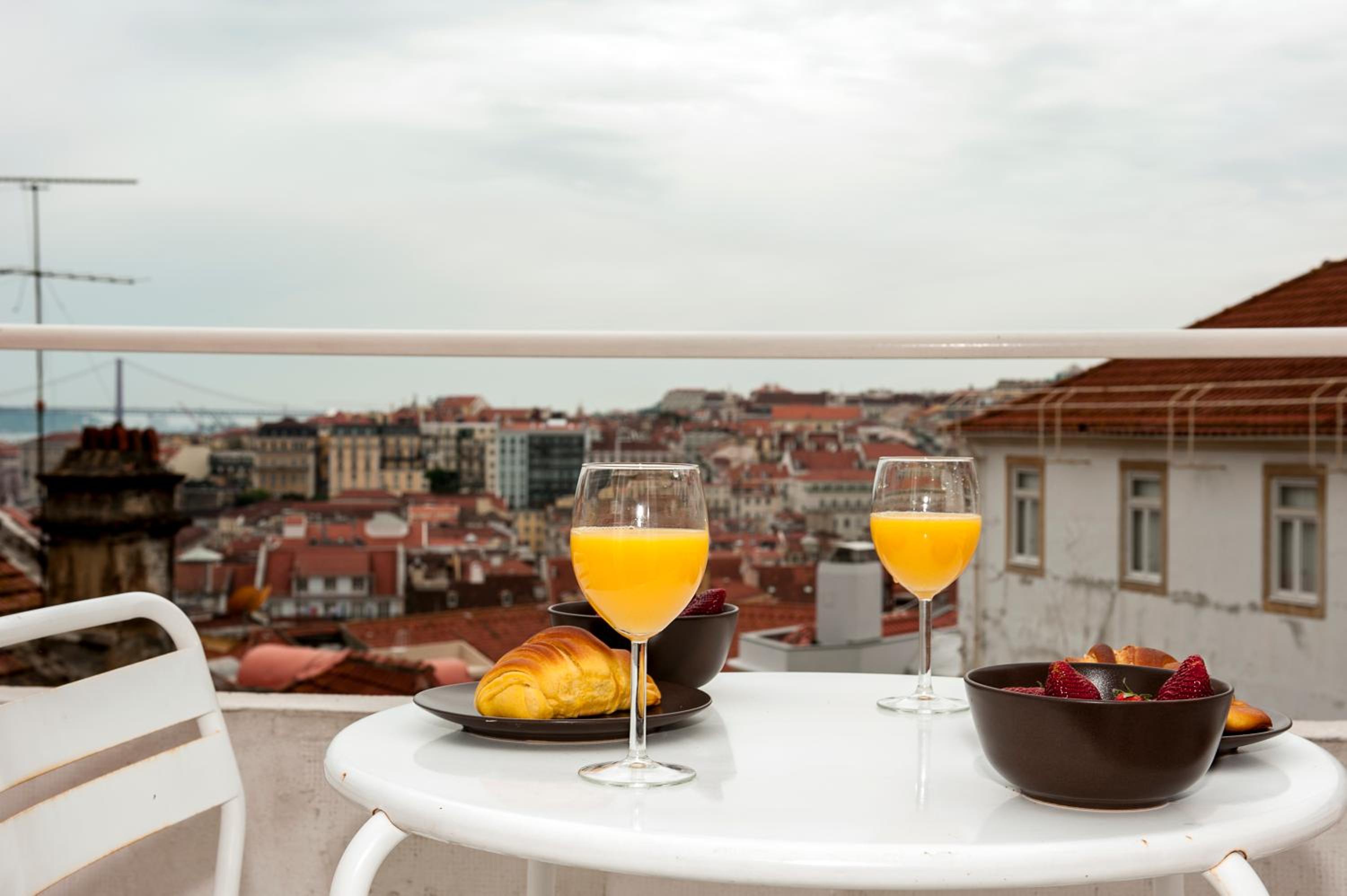 Portas do Castelo Apartments view 2
