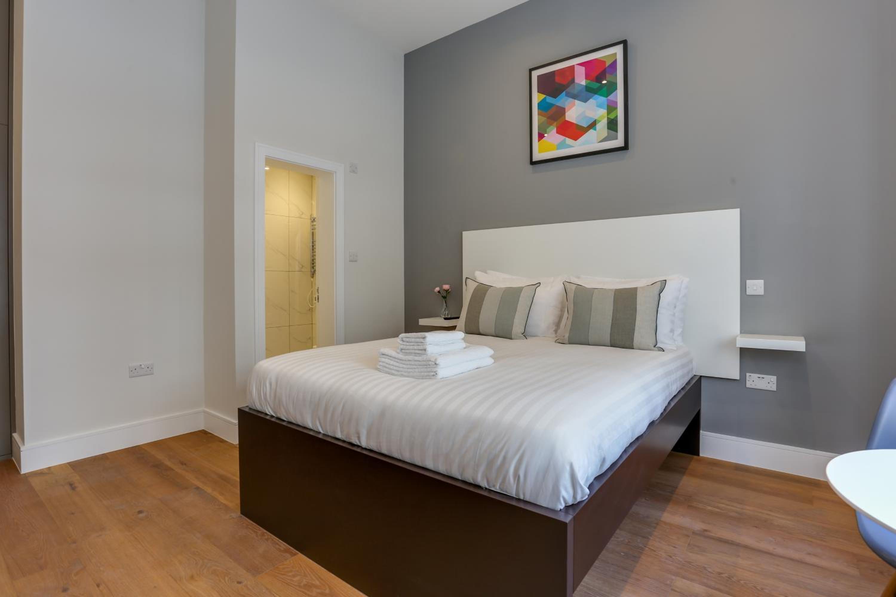 Queensborough Terrace Serviced Apartments by Concept Apartments