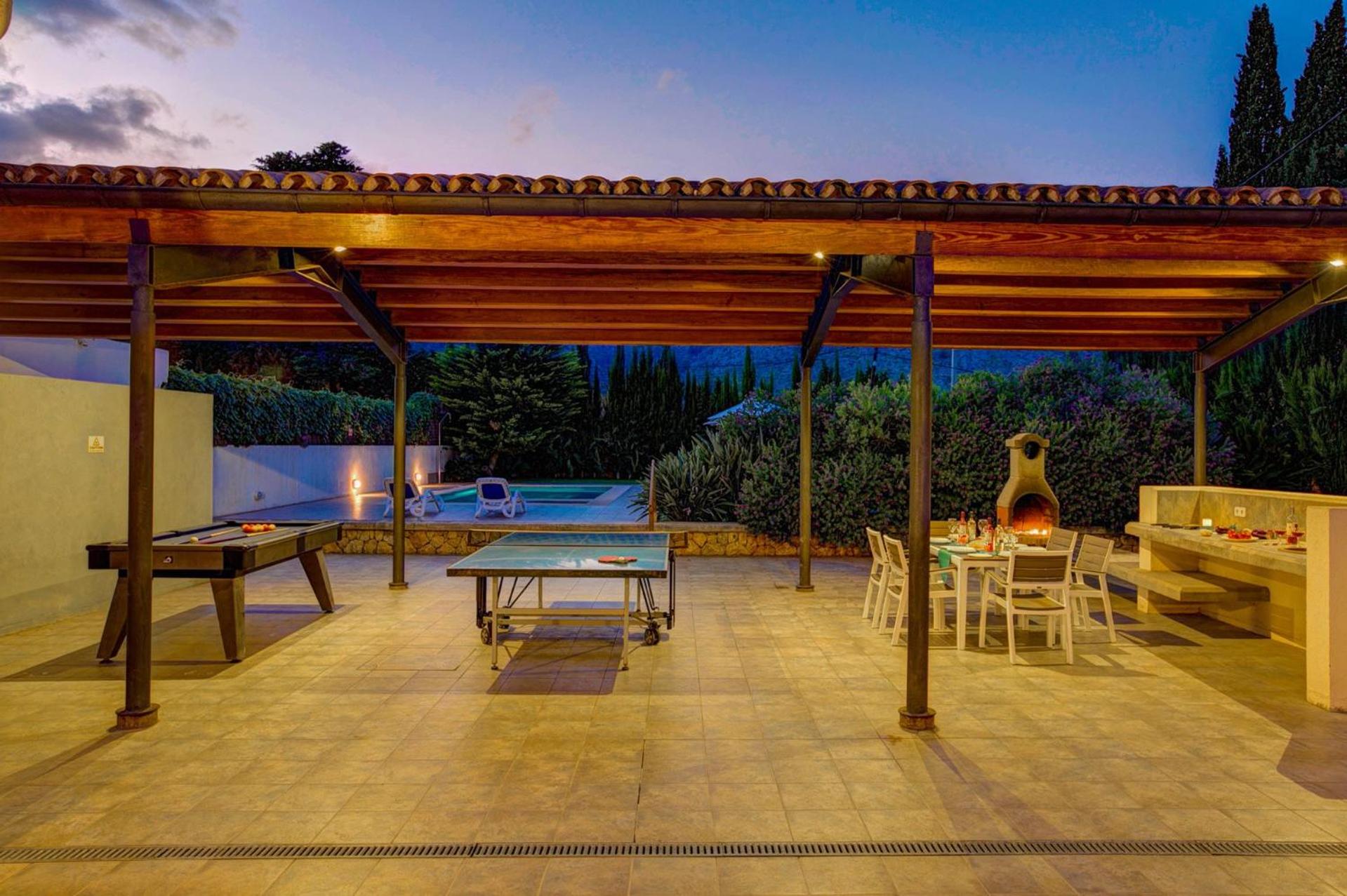 Villa Llobiner by Villa Plus