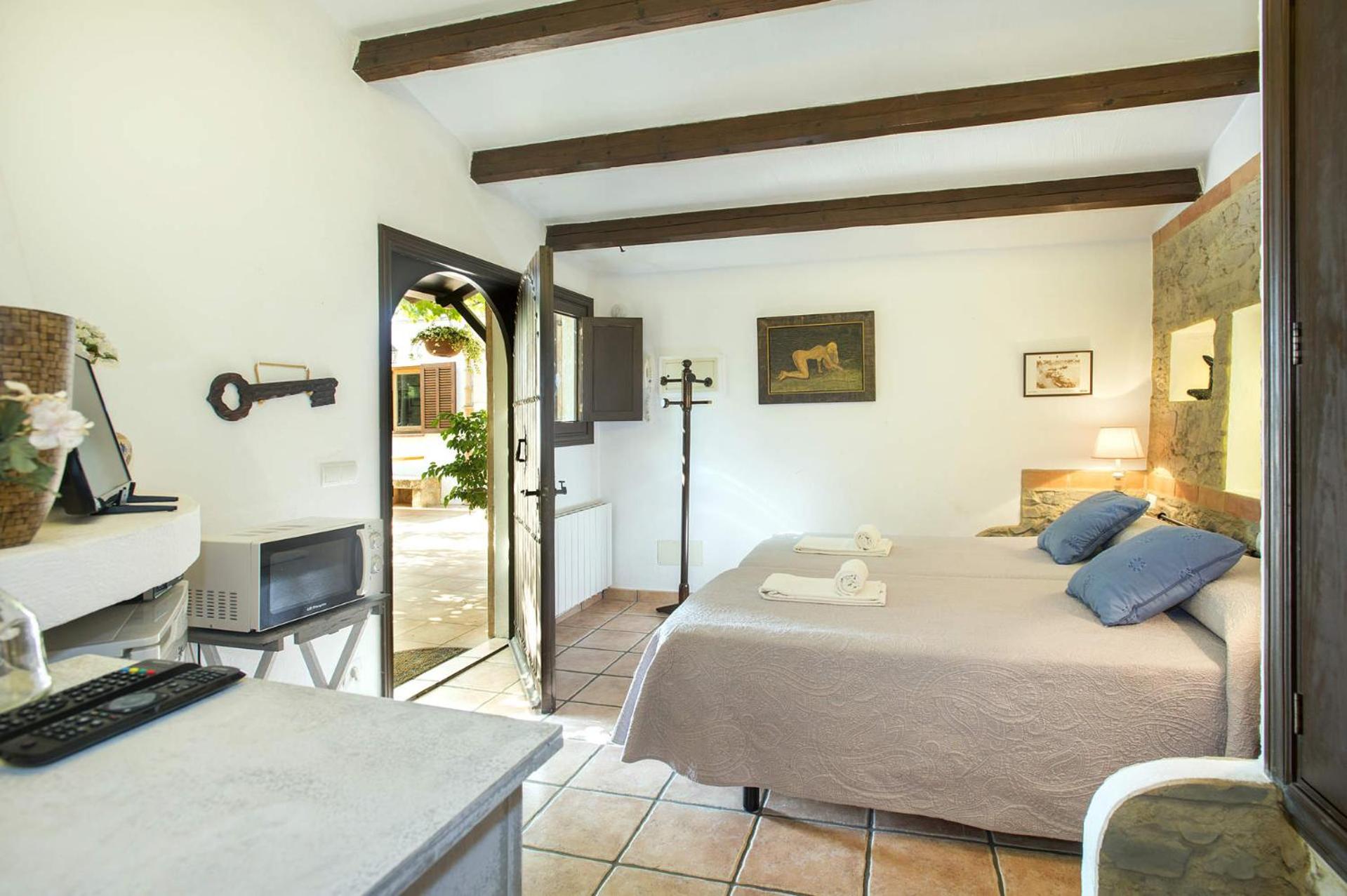 Villa Rafael by Villa Plus