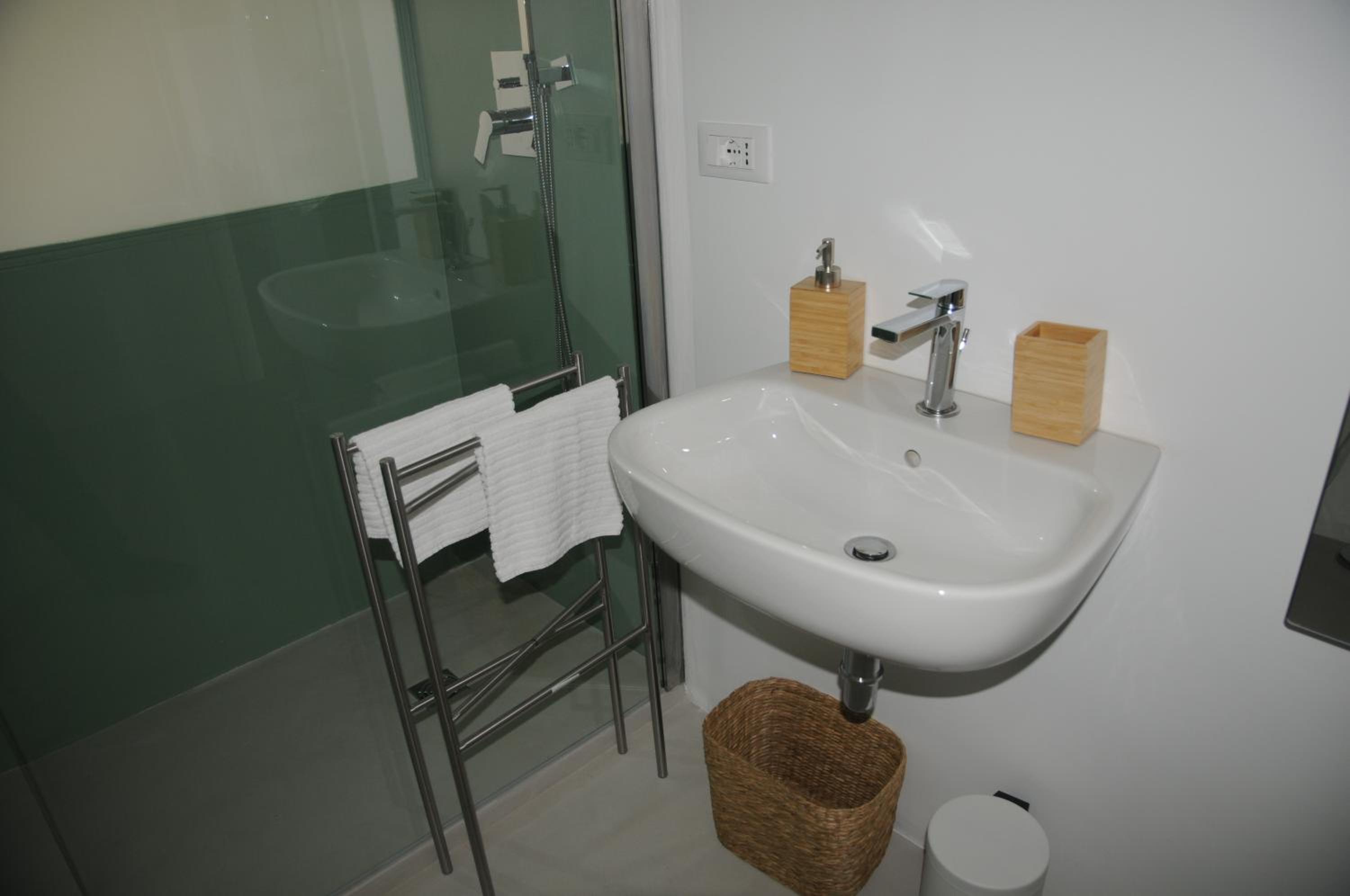 Photo 28
