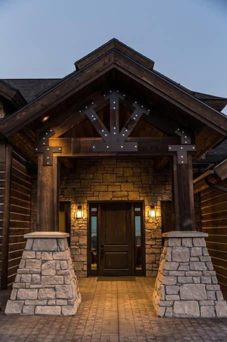 The Lodge At Cherry Butte