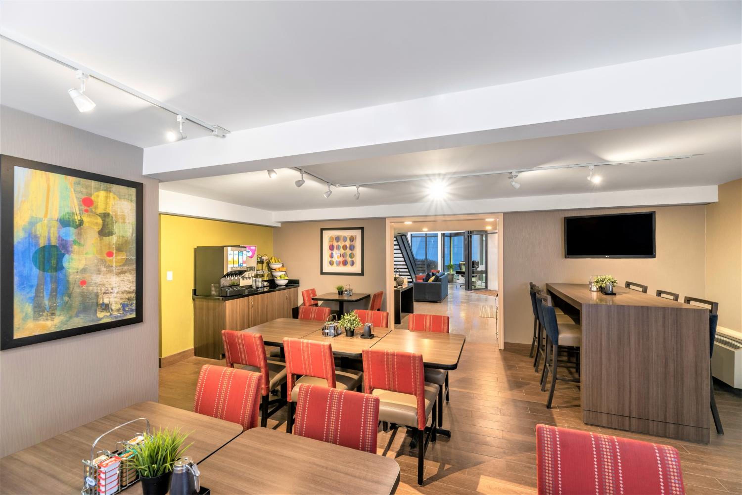 Cambridge Vacations - Comfort Inn - Property Image 20