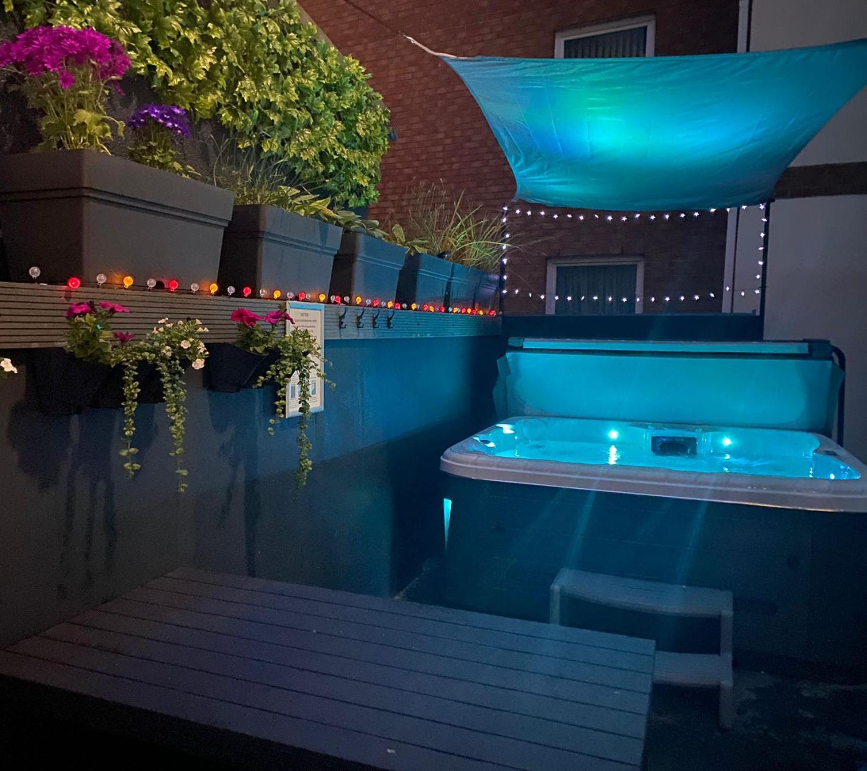 3 The View apartments Ilfracombe - Hot Tub, Parking, Lift, EV view 2