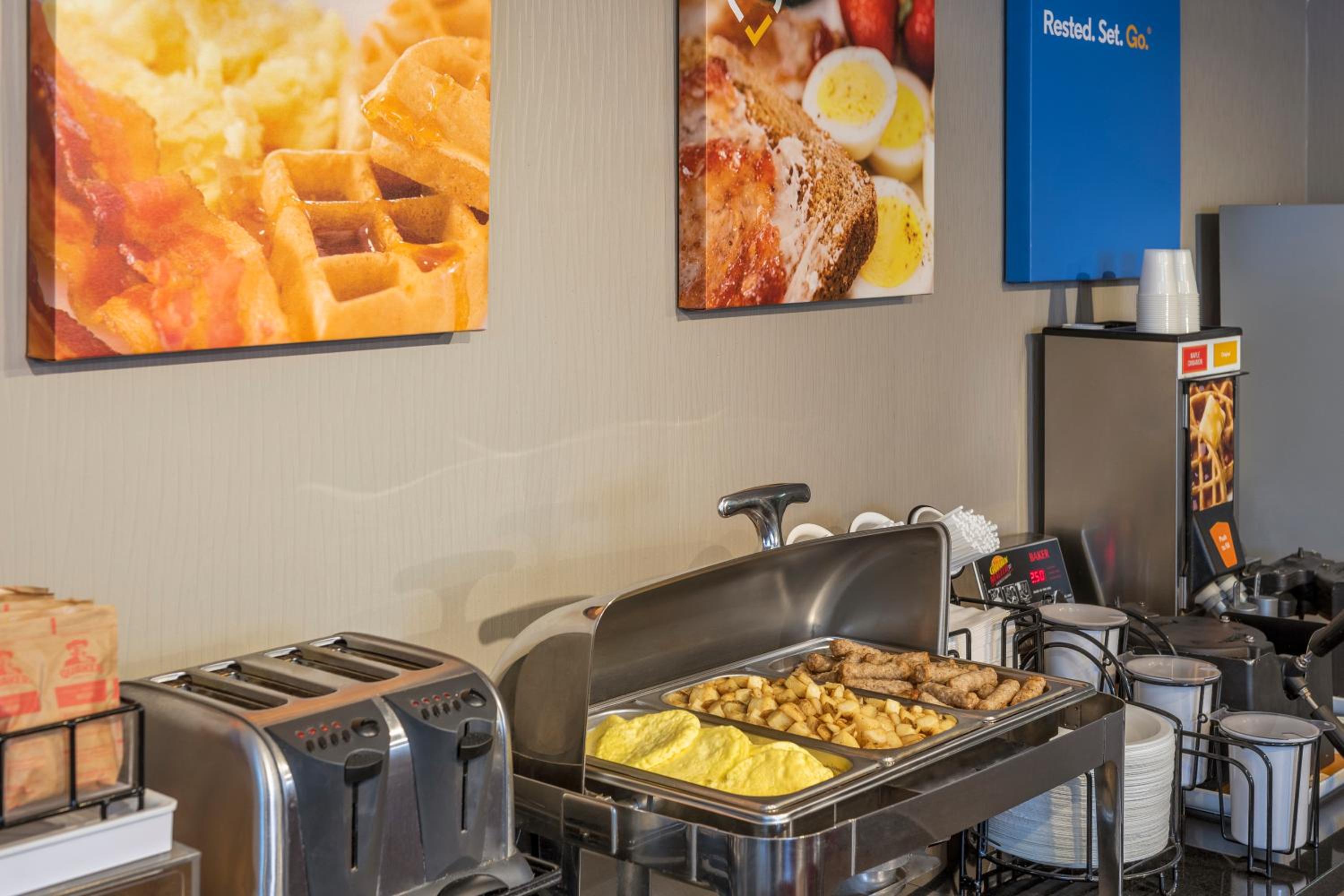 Cambridge Vacations - Comfort Inn - Property Image 21