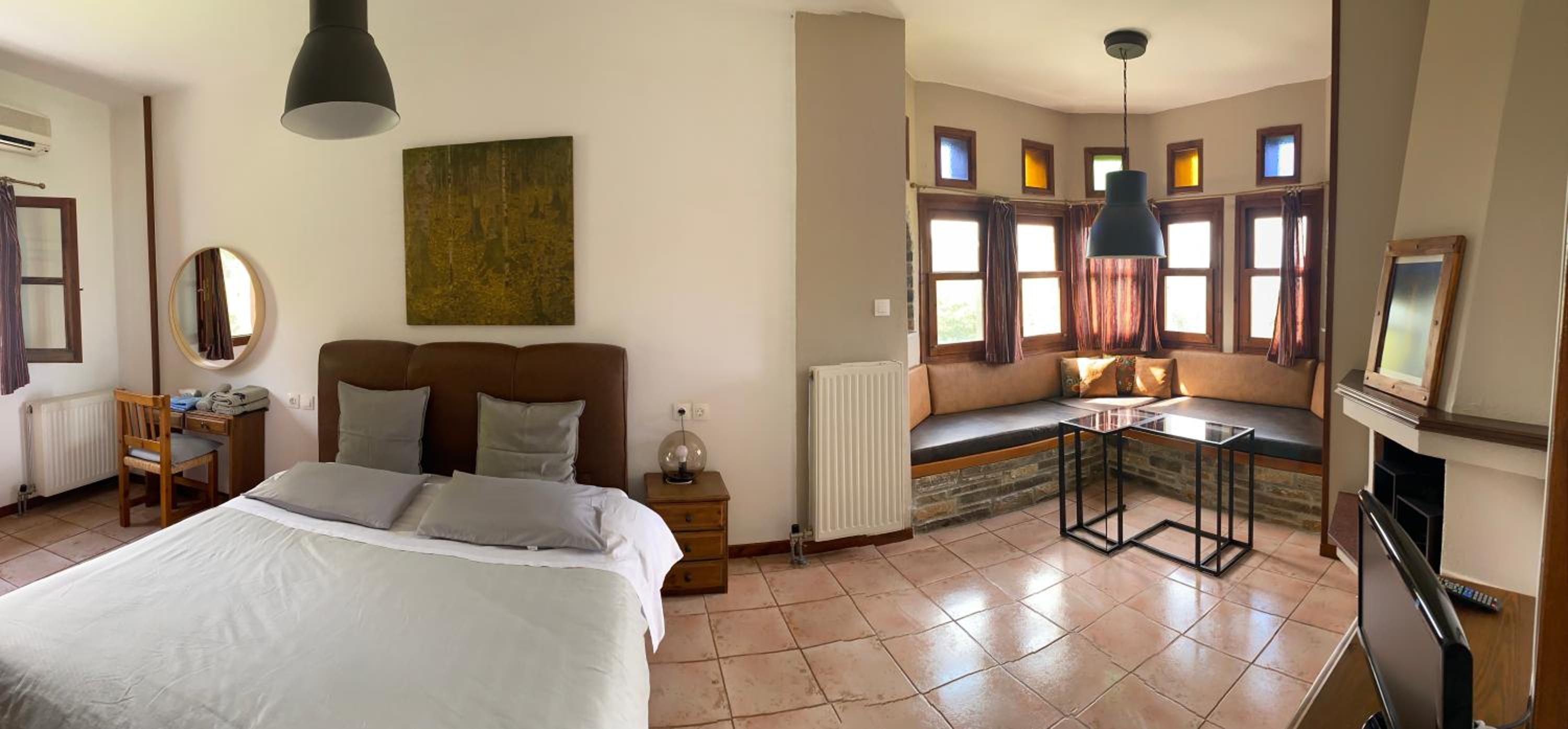 Artemisia House