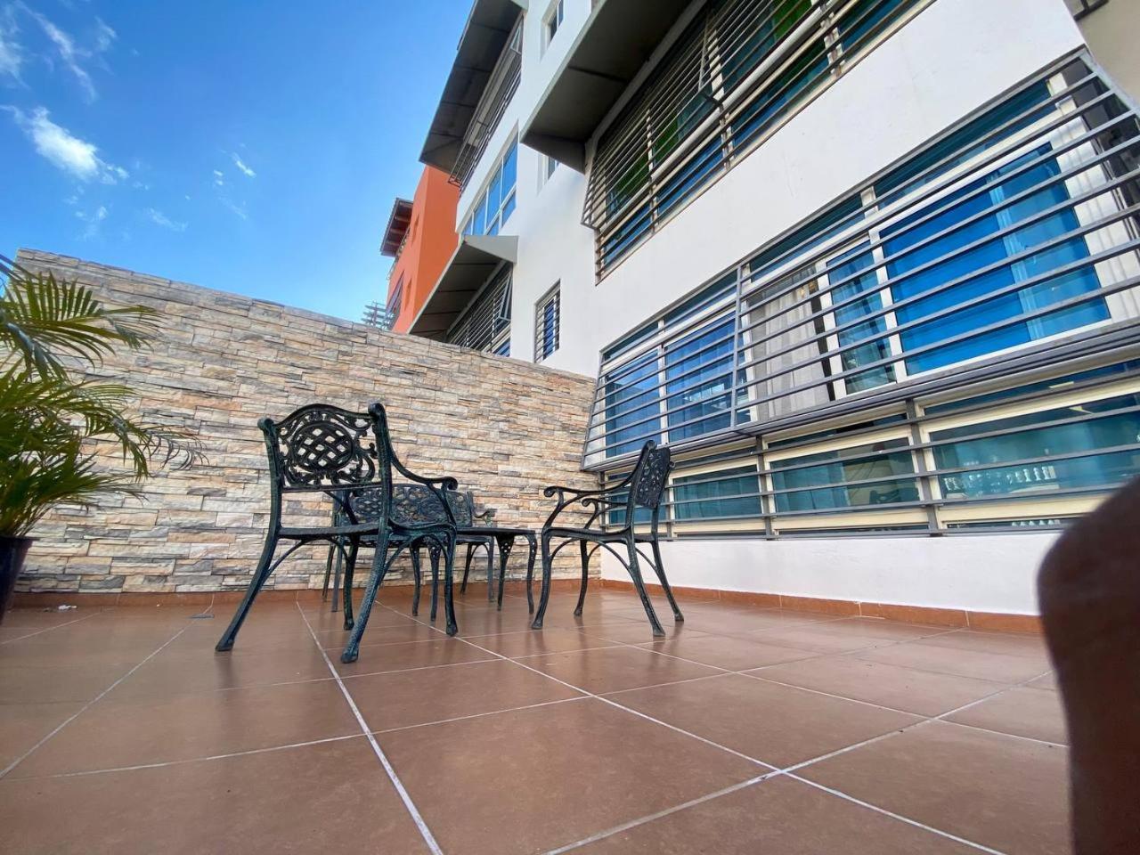LEAN LUXURY Santo Domingo view 5