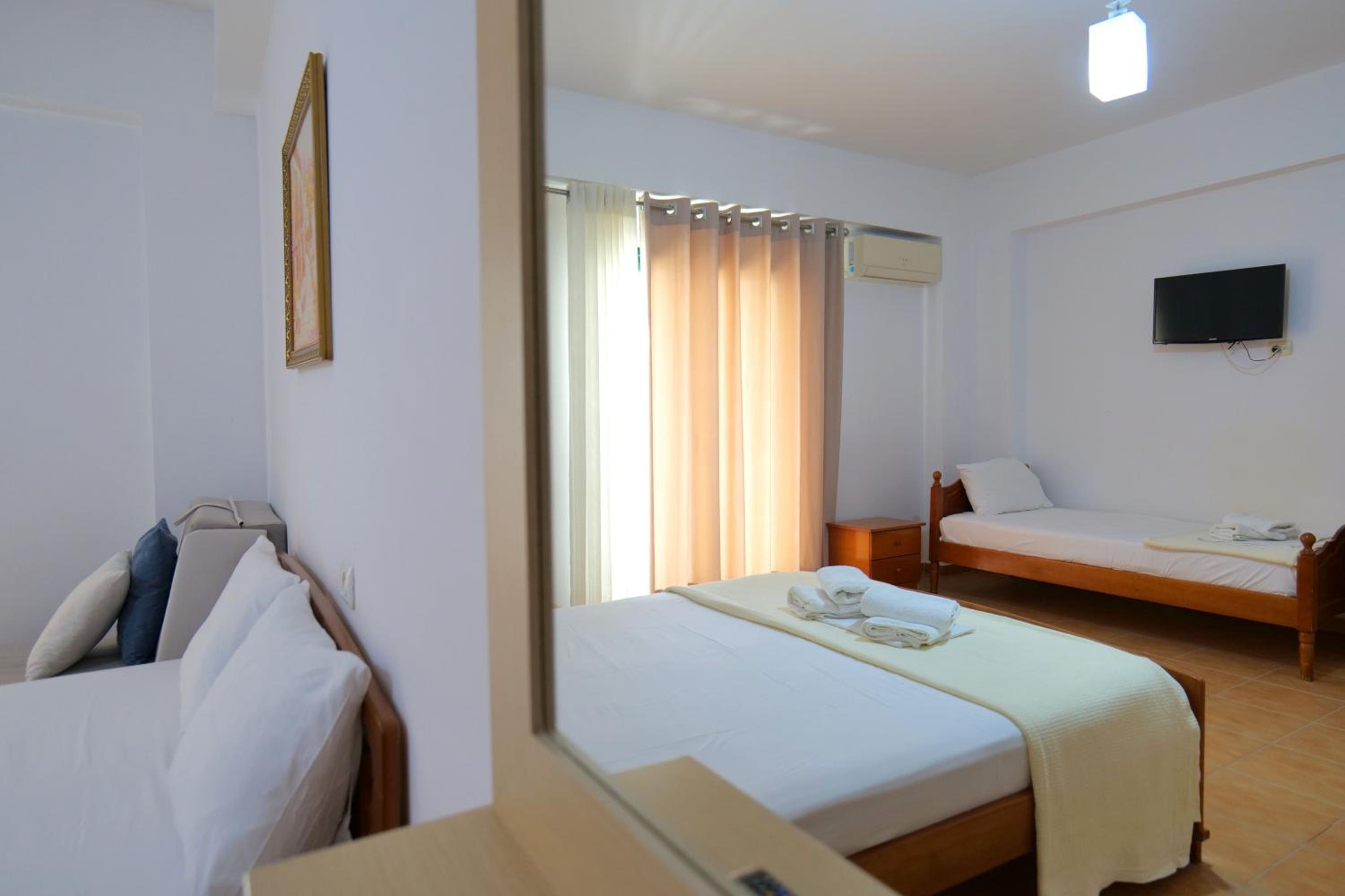 Alex & Sofi Hotel