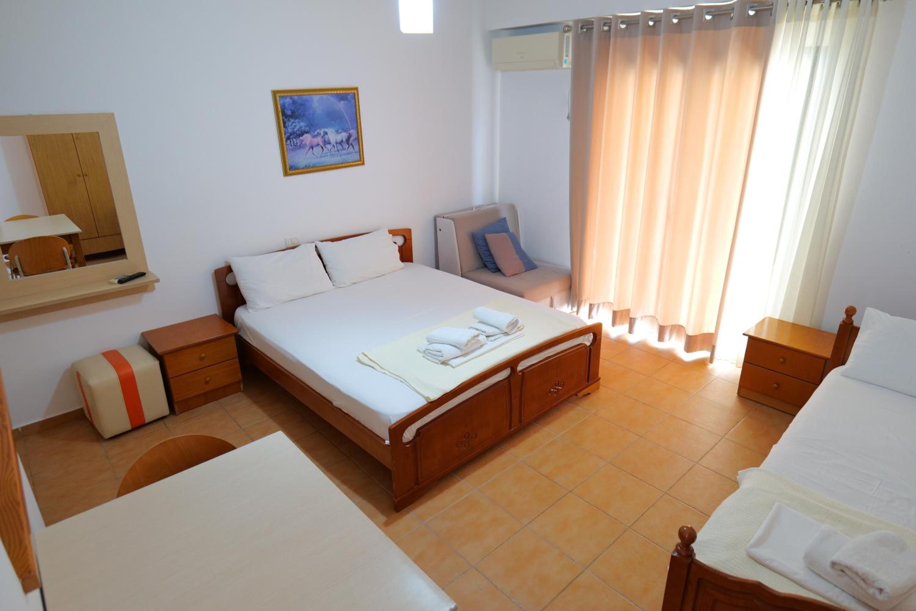 Alex & Sofi Hotel
