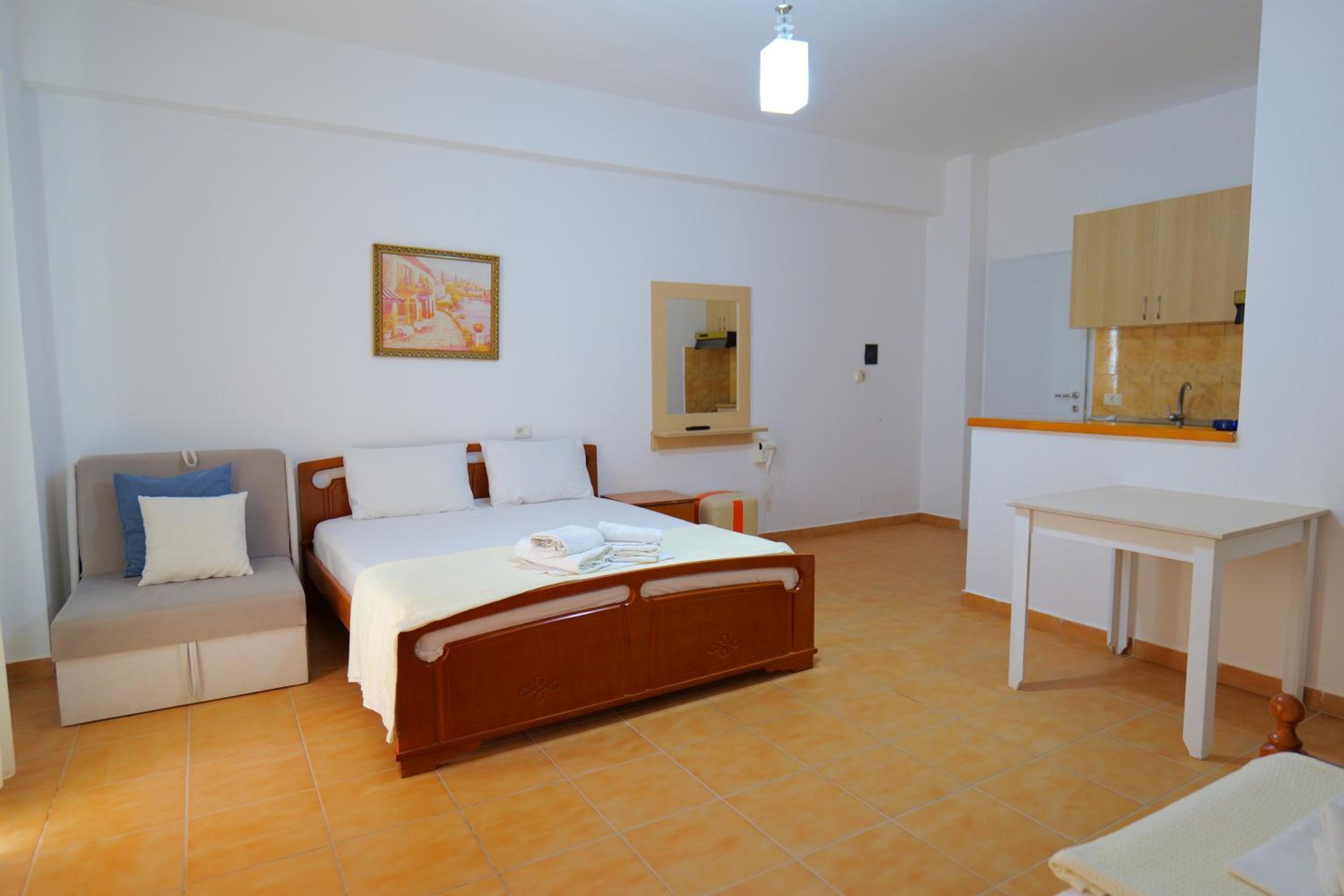 Alex & Sofi Hotel