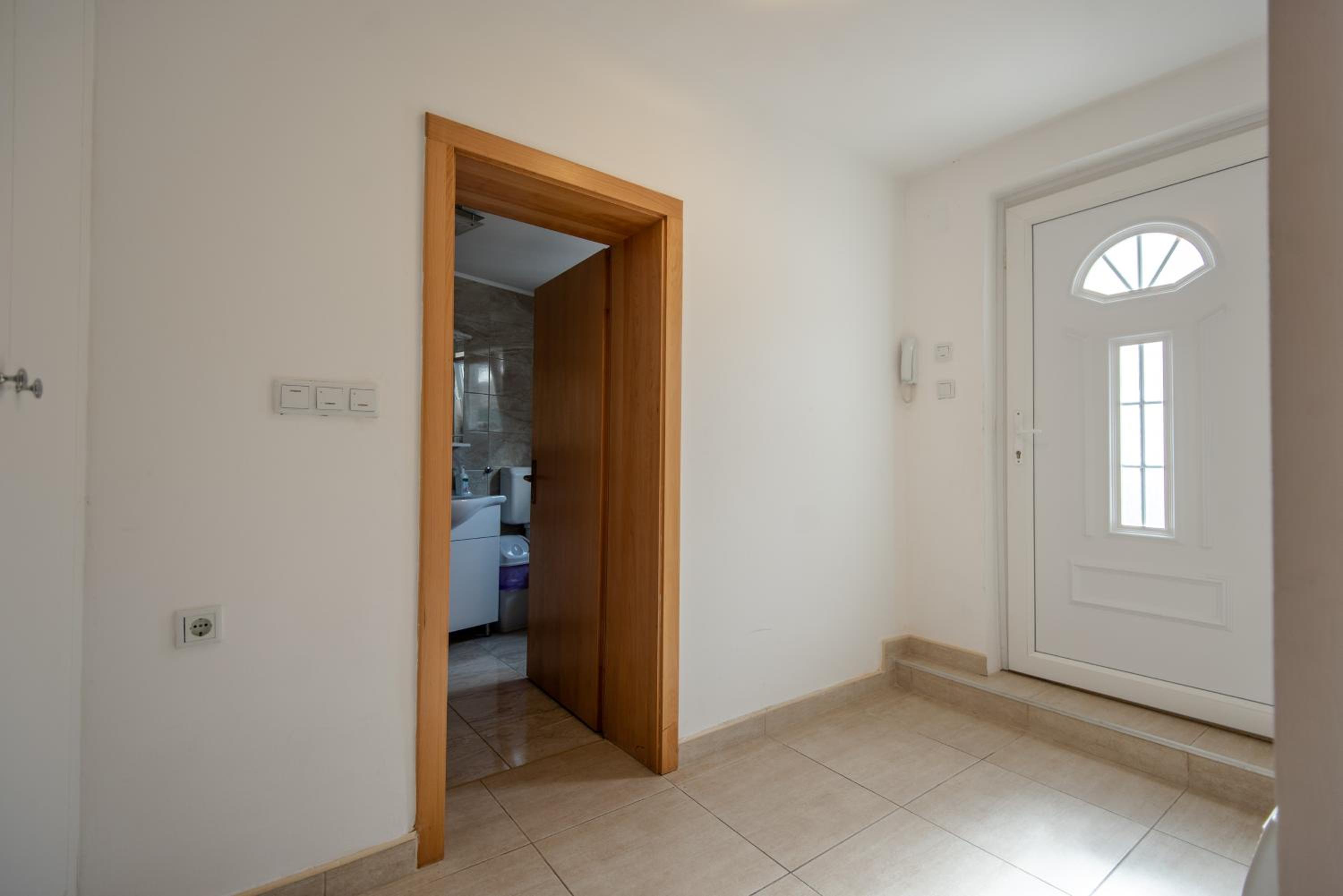 Apartman MirA
