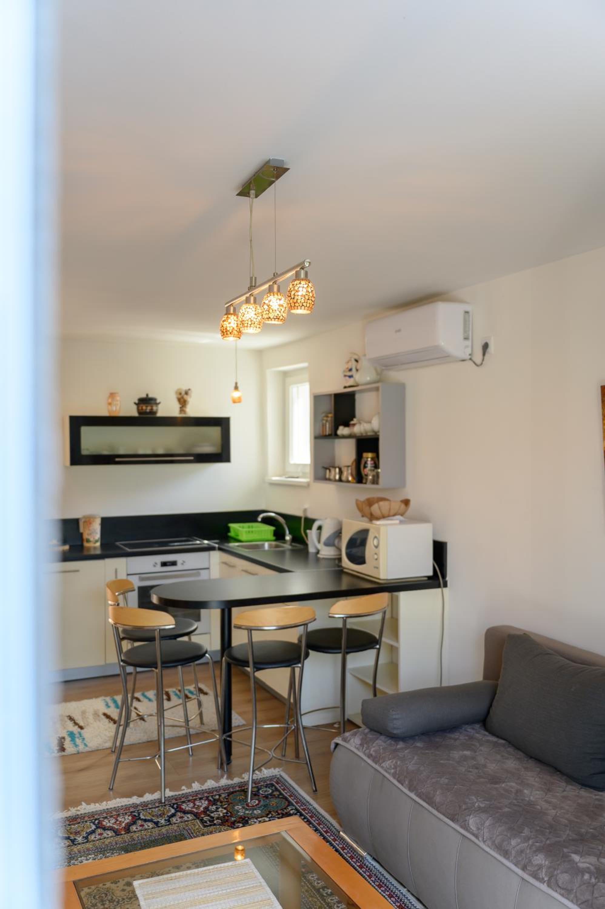 Apartman MirA