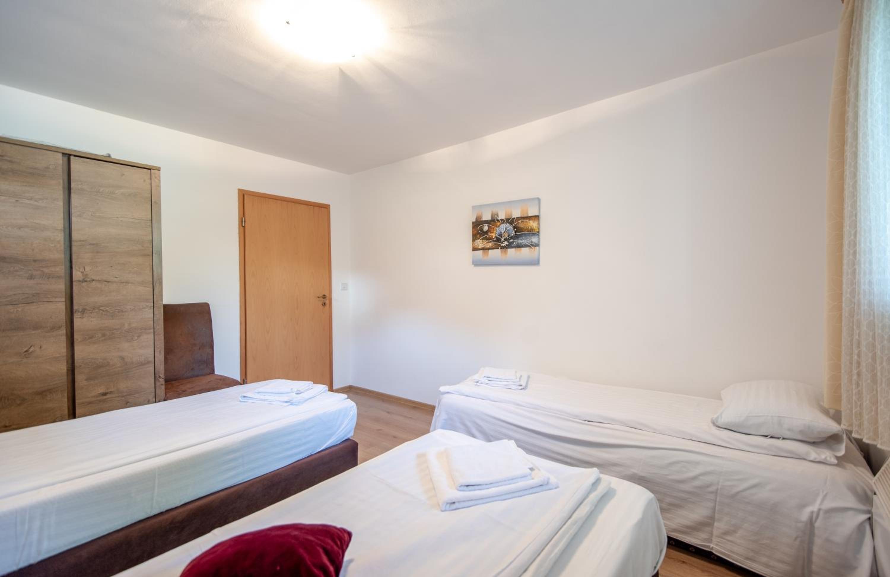 Apartman MirA