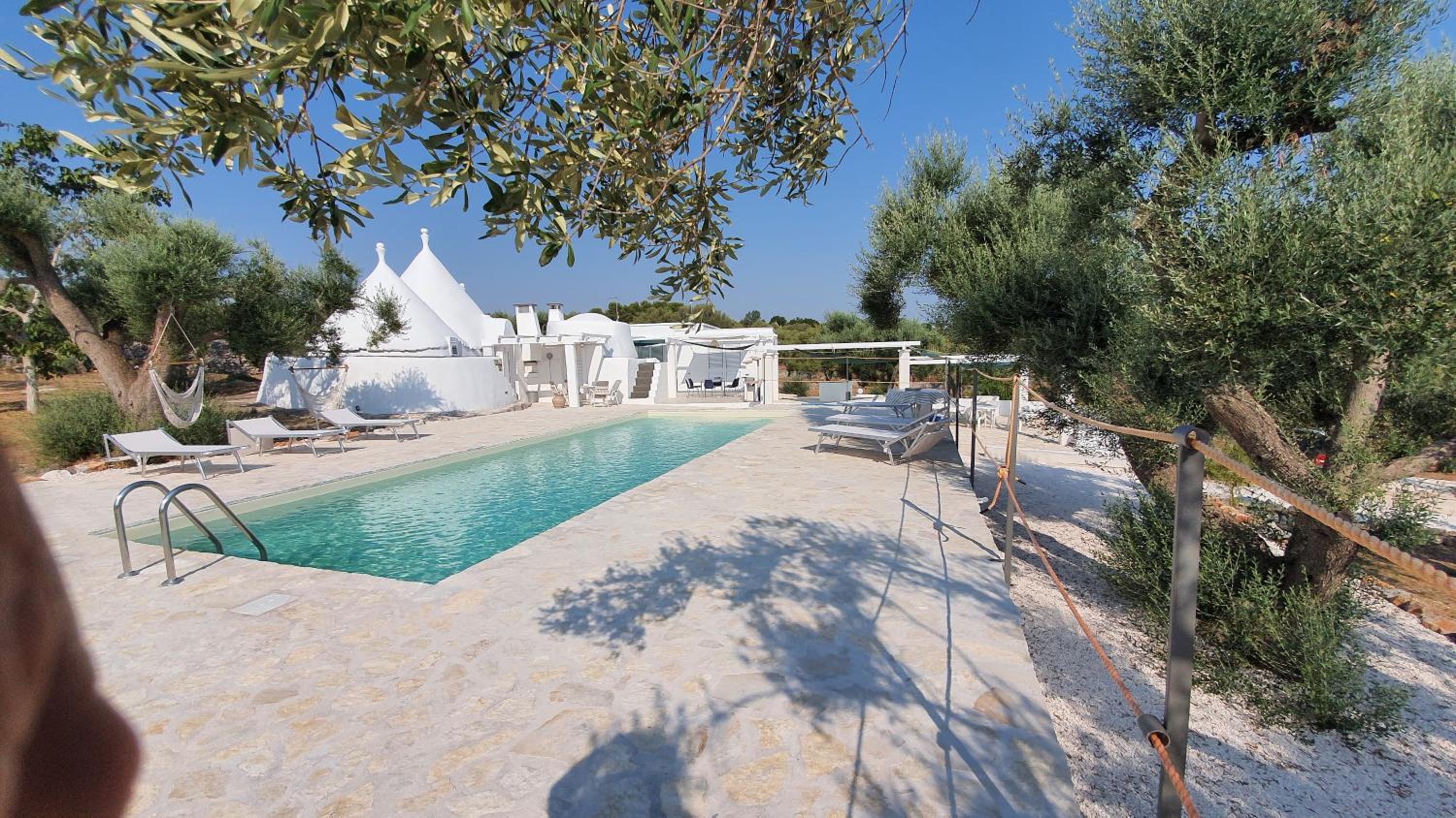 Ostuni, Trullo Laveneziana per 8 ospiti intera struttura con piscina esclusiva
