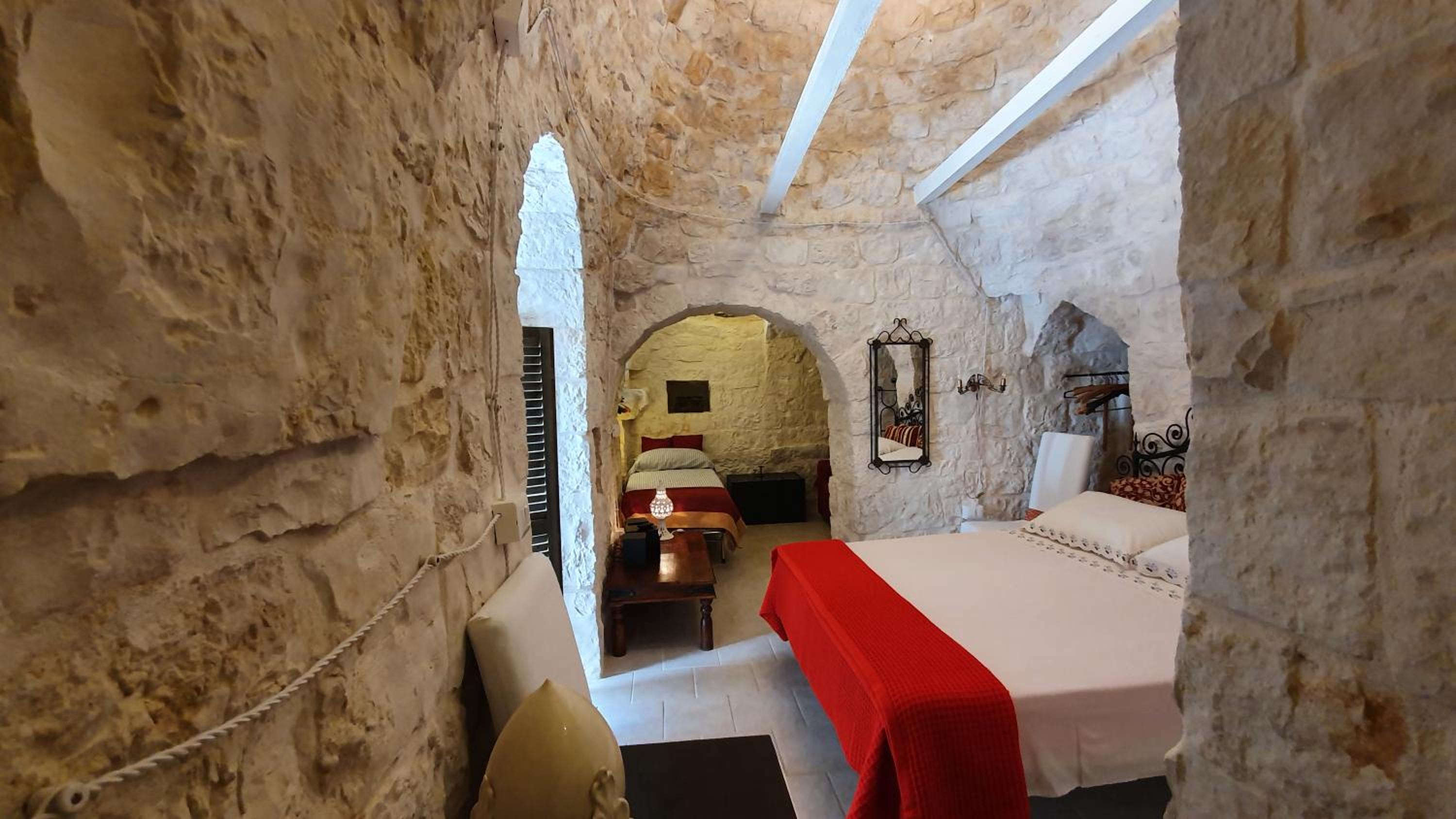 Ostuni, Trullo Laveneziana per 8 ospiti intera struttura con piscina esclusiva