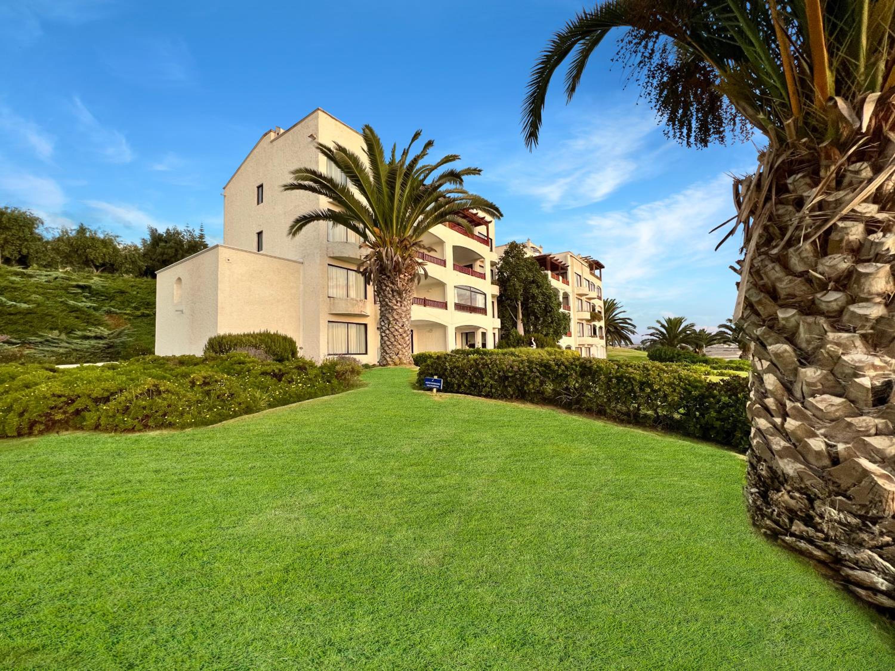 Puerto Velero Primera Línea Primer Piso con Jardín, Piscina y Playa! 7pax