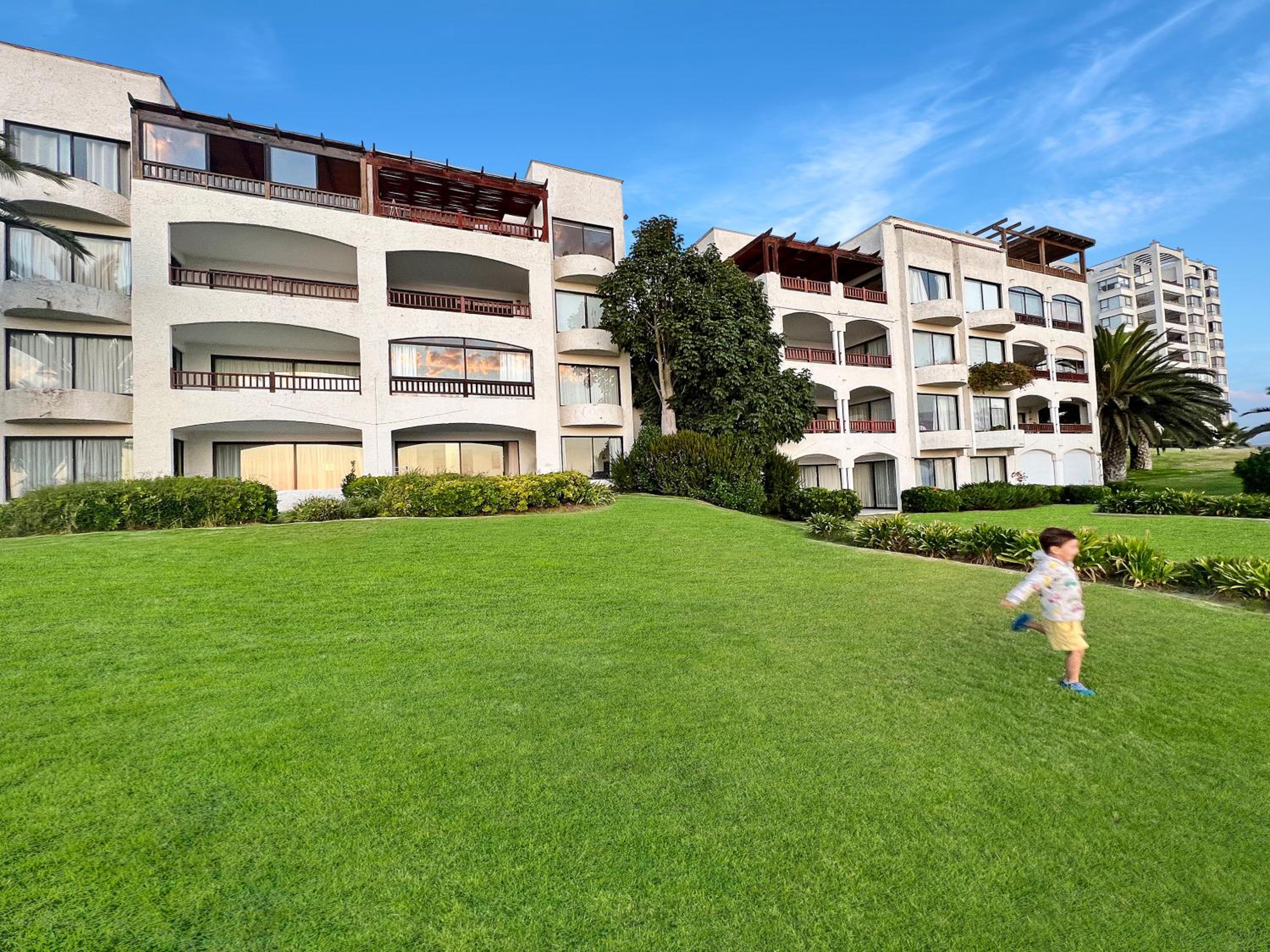 Puerto Velero Primera Línea Primer Piso con Jardín, Piscina y Playa! 7pax