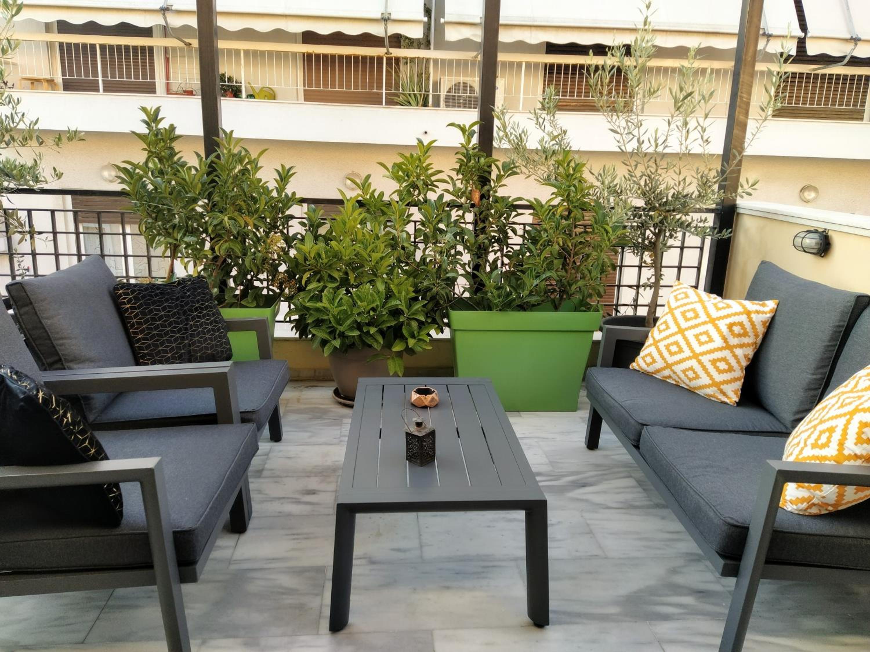 Elia Apartments