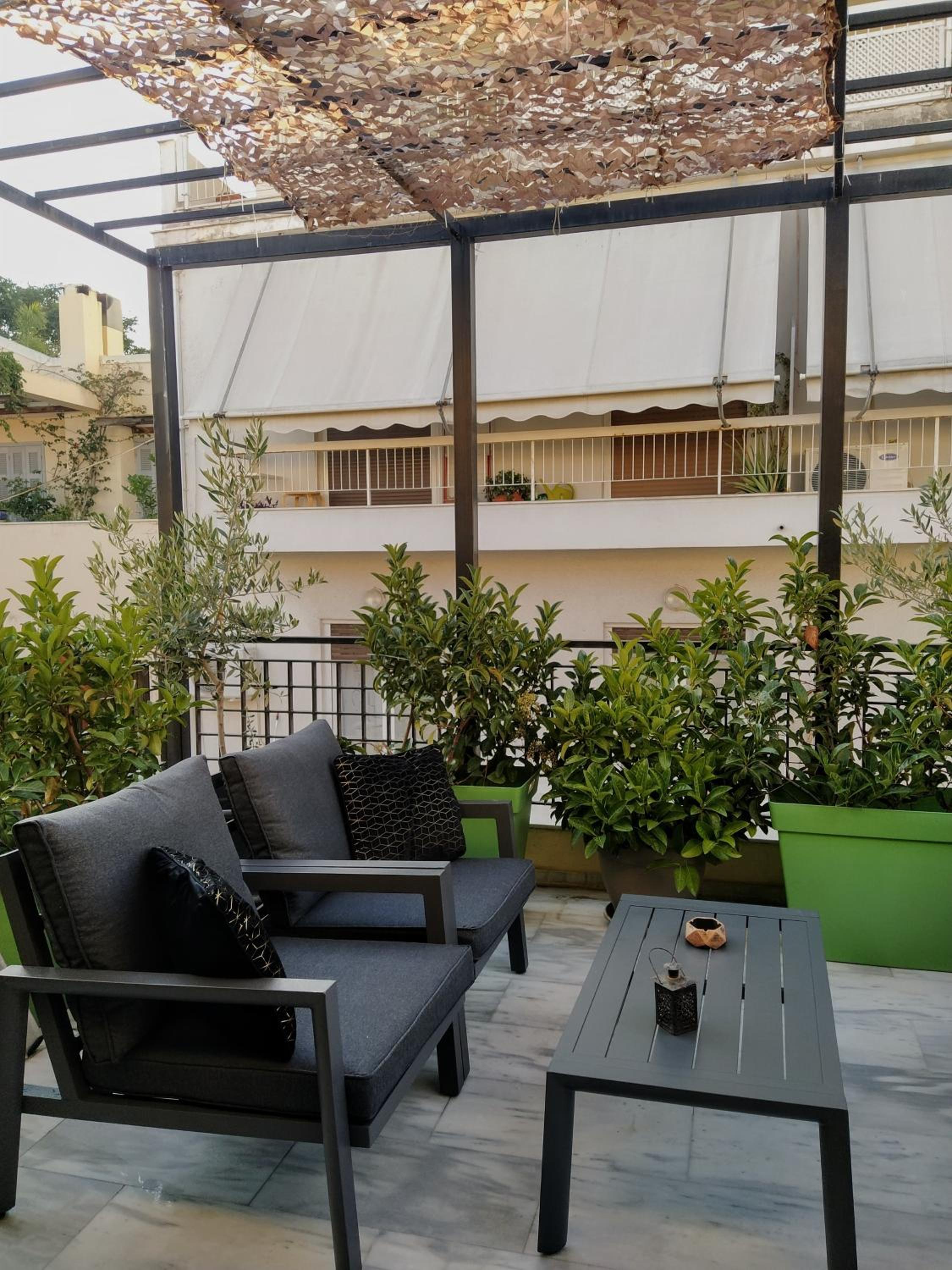 Elia Apartments