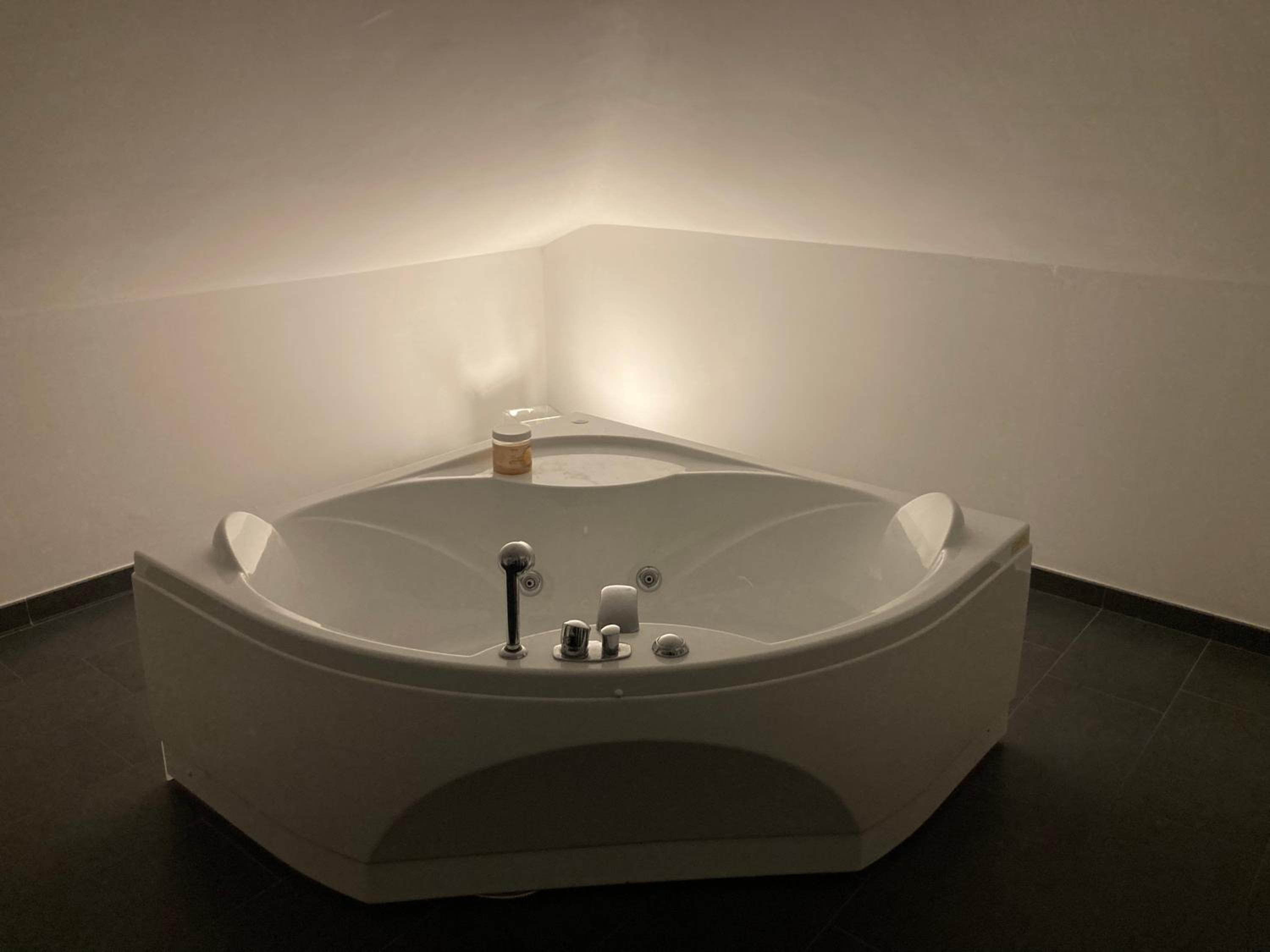 Iumiko in centro en Pescara — bathroom
