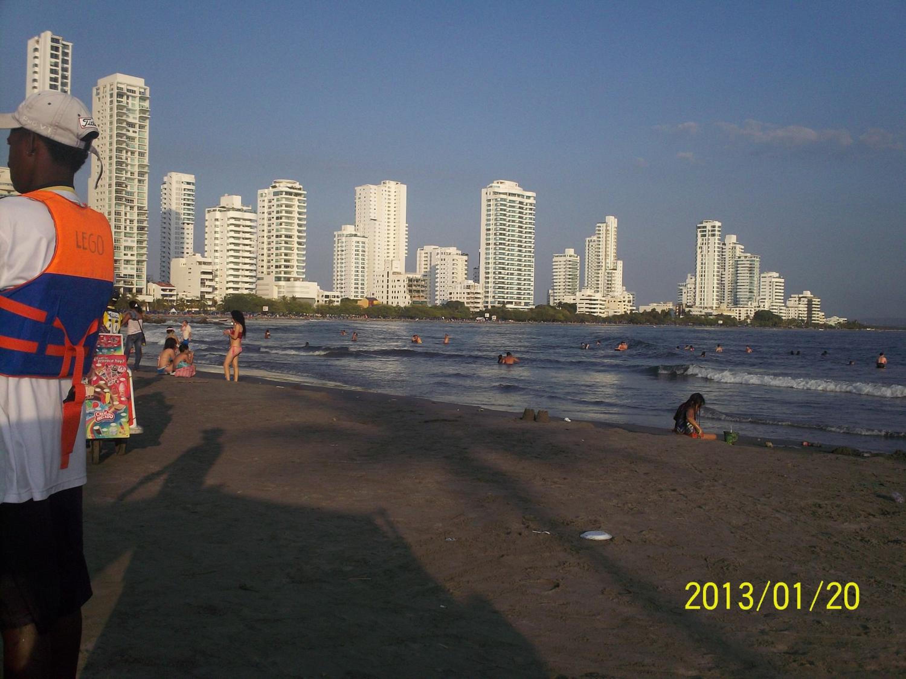 Apartamento en Cartagena, cerca al mar, edificio Nuevo Conquistador