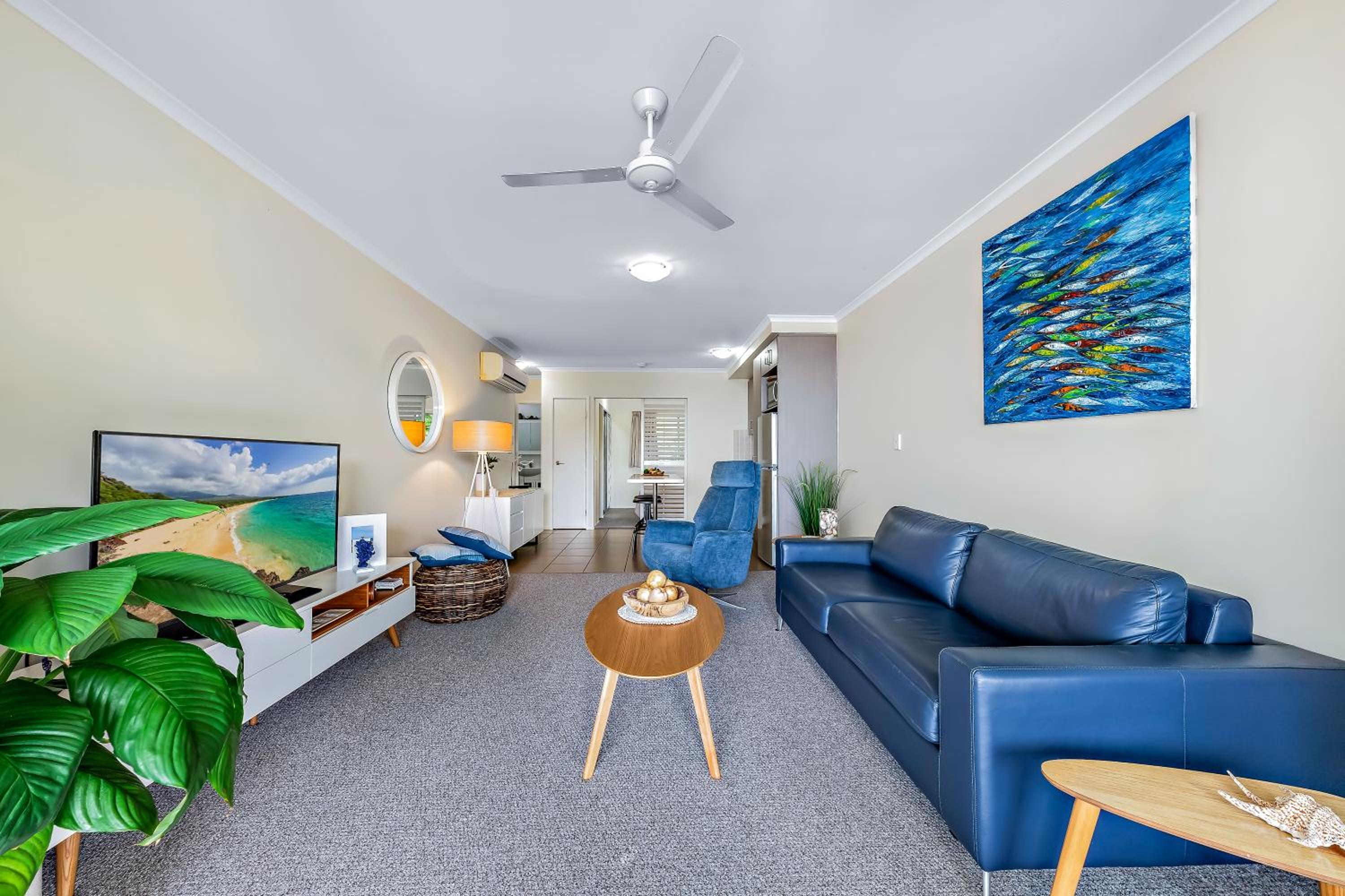 Alpha 8 on Waterson - Airlie Beach