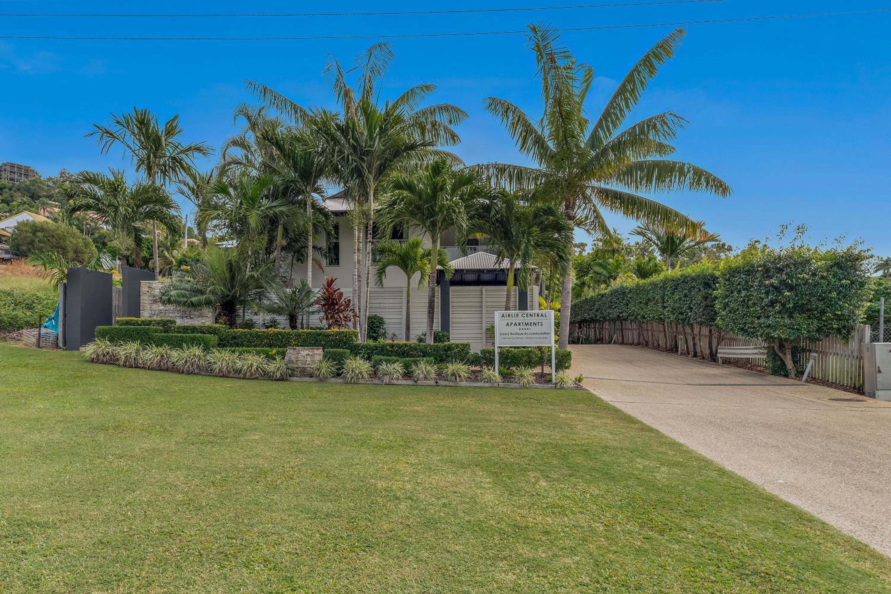 Alpha 8 on Waterson - Airlie Beach