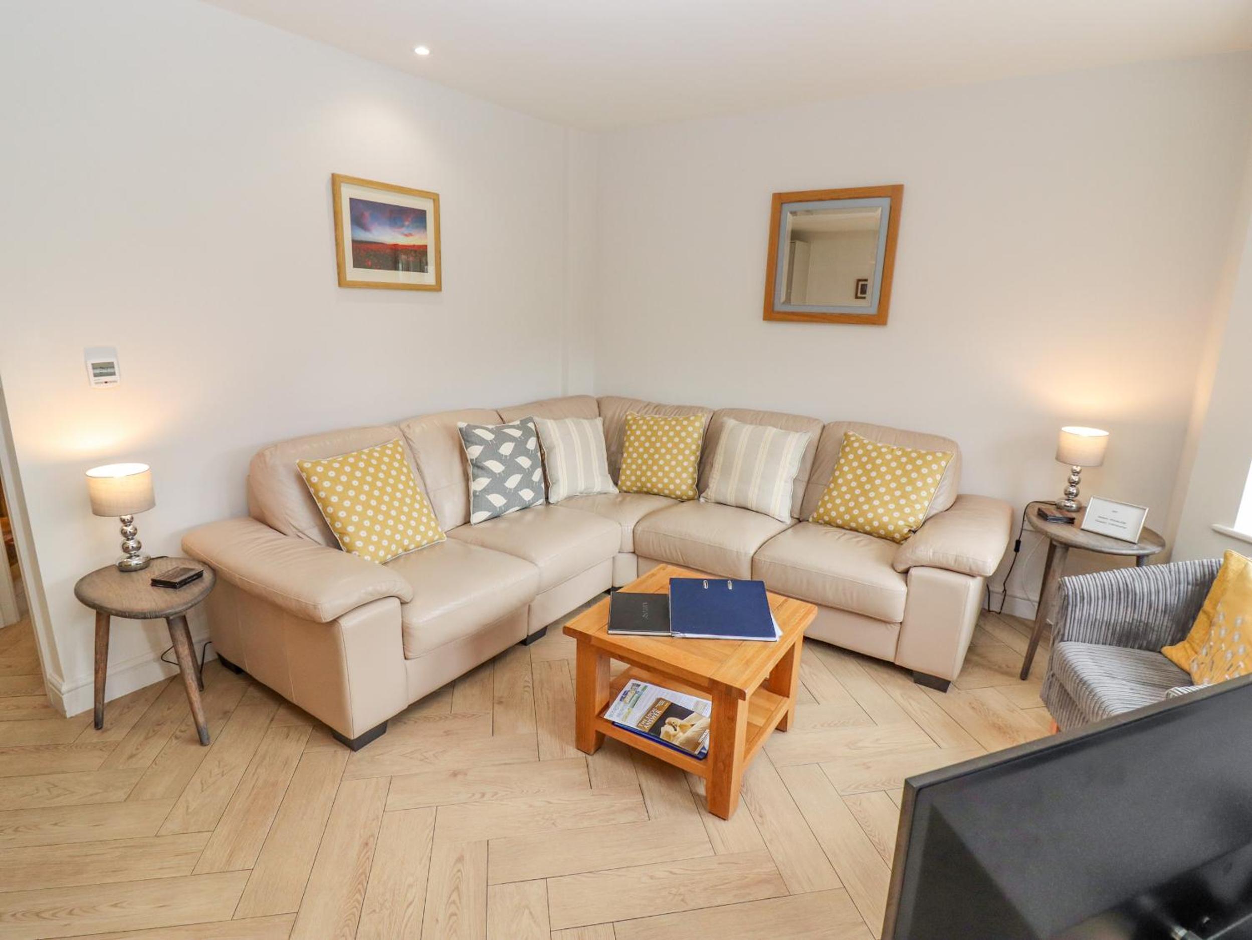 Church View - Image 4