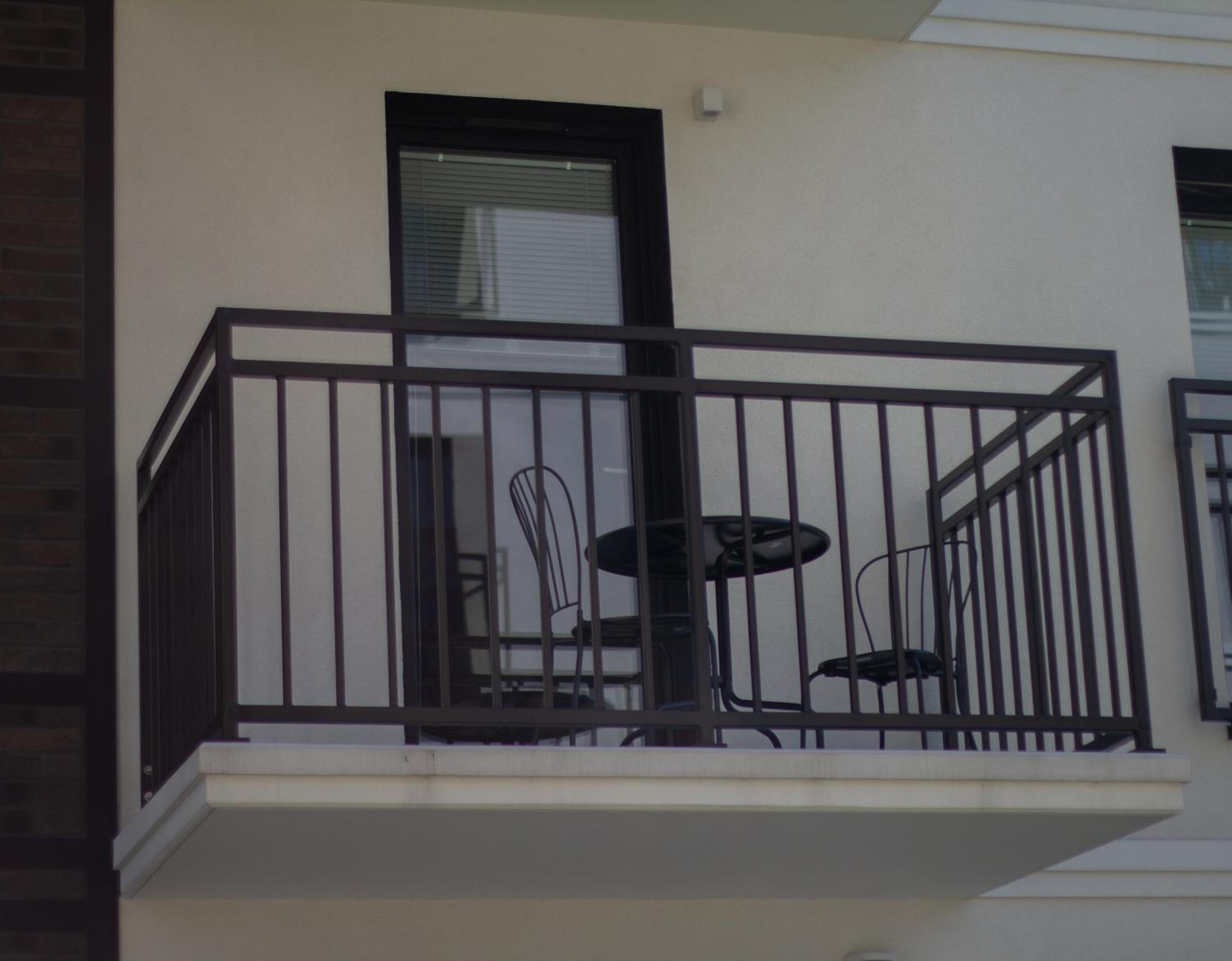 Apartments Browar Kleparz by Renters view 3