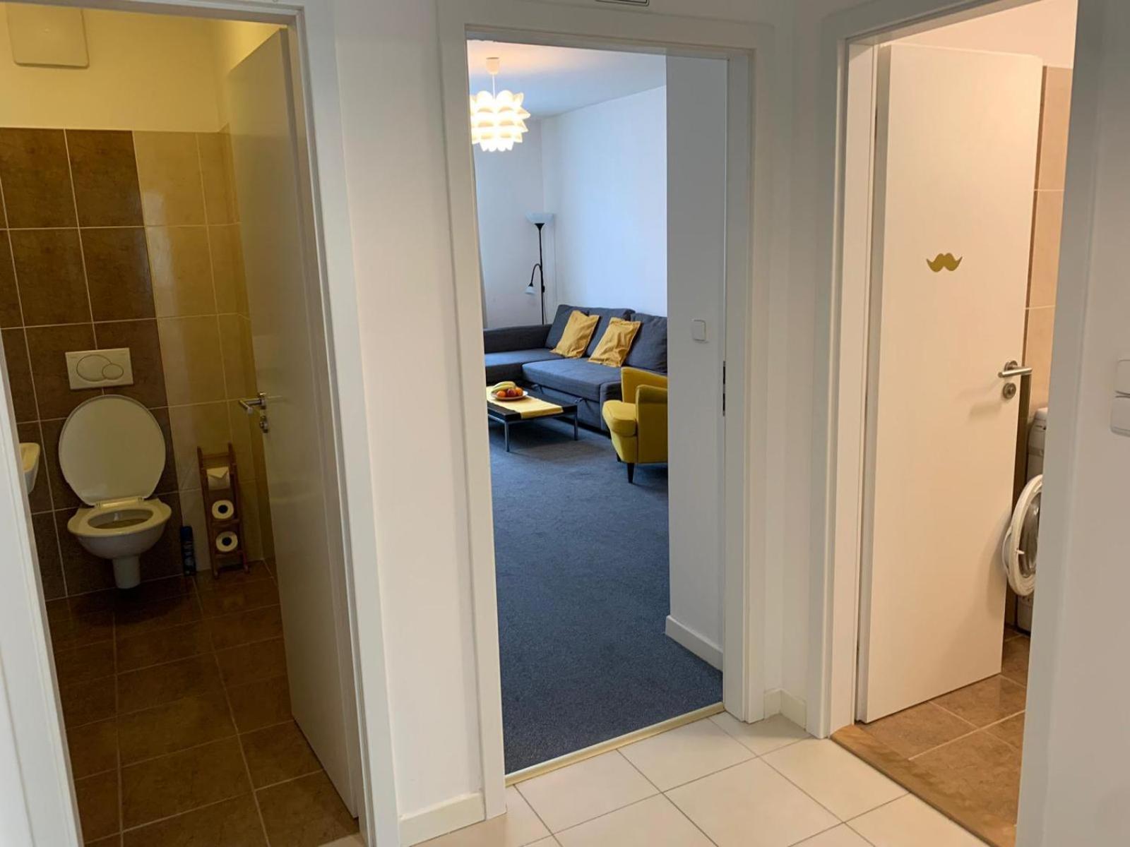 Little Tom Apartments