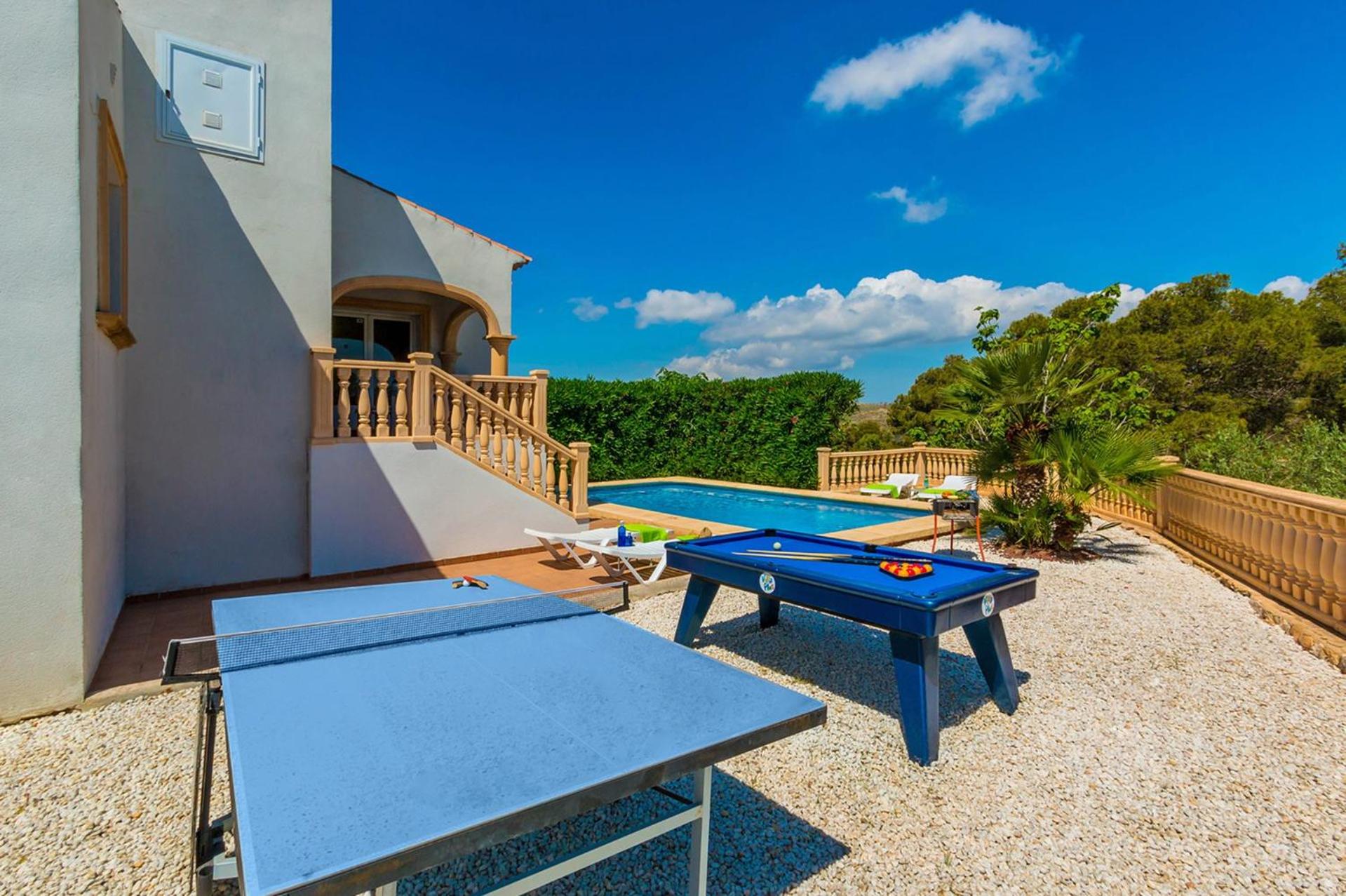 Villa Valeta by Villa Plus