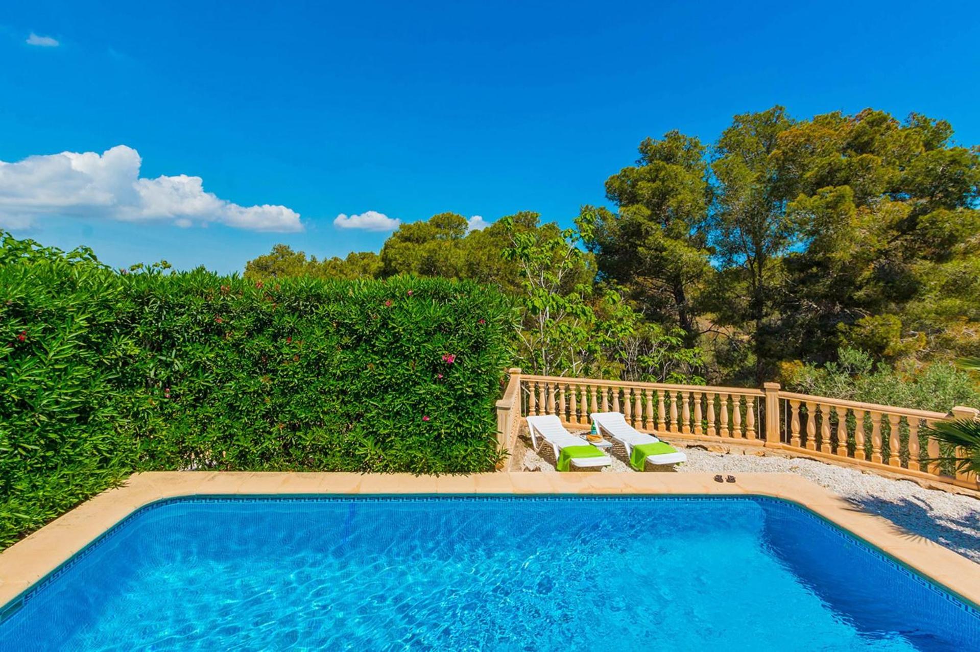 Villa Valeta by Villa Plus