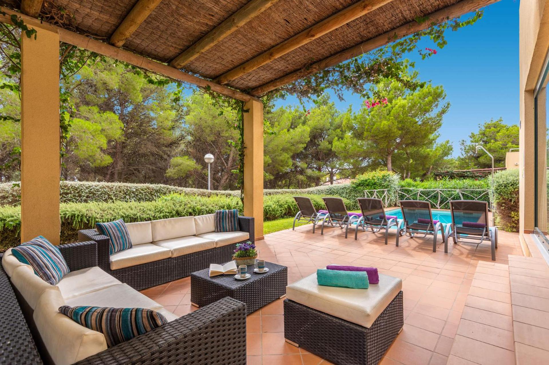 Villa Julietta by Villa Plus