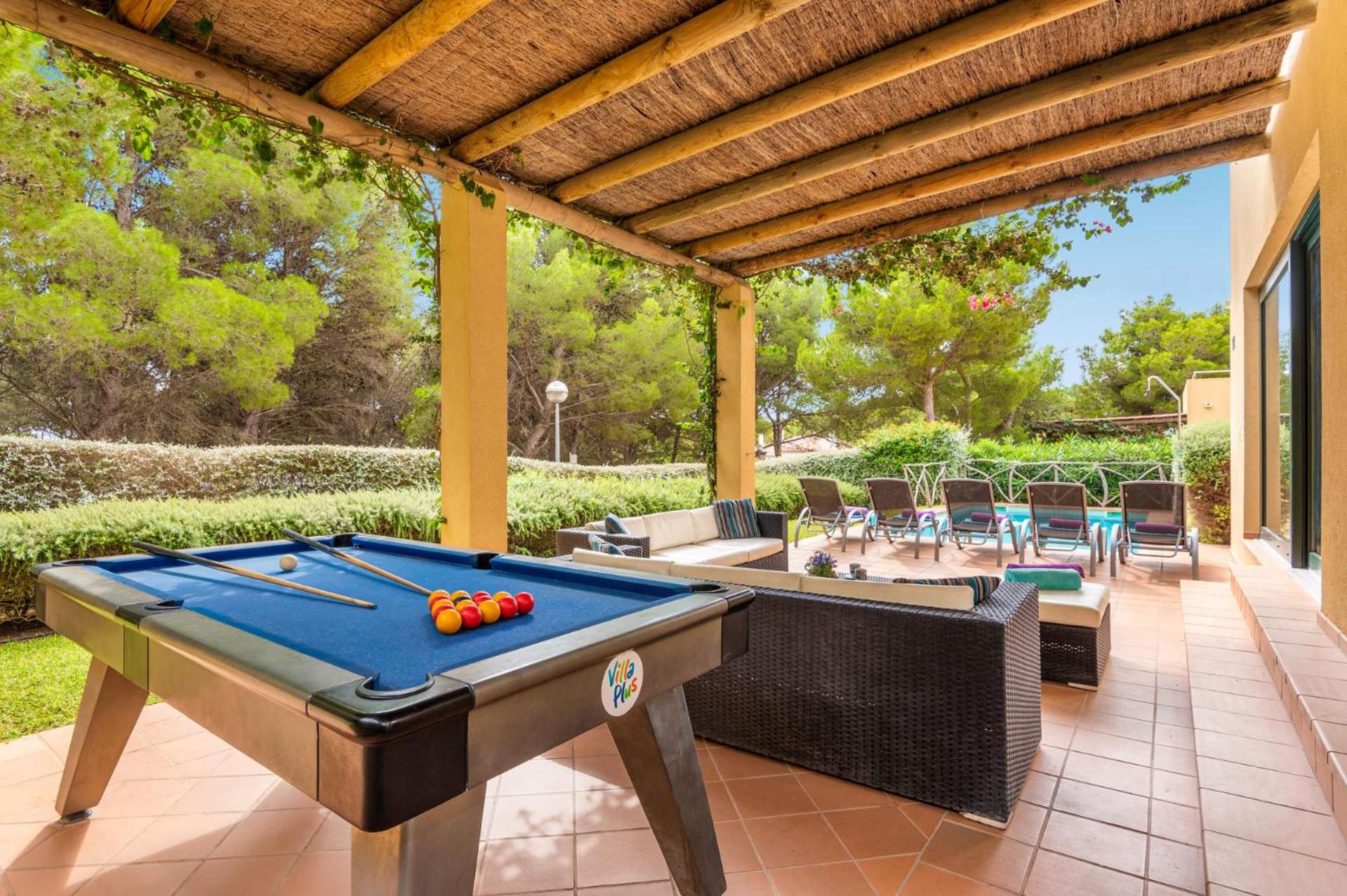 Villa Julietta by Villa Plus