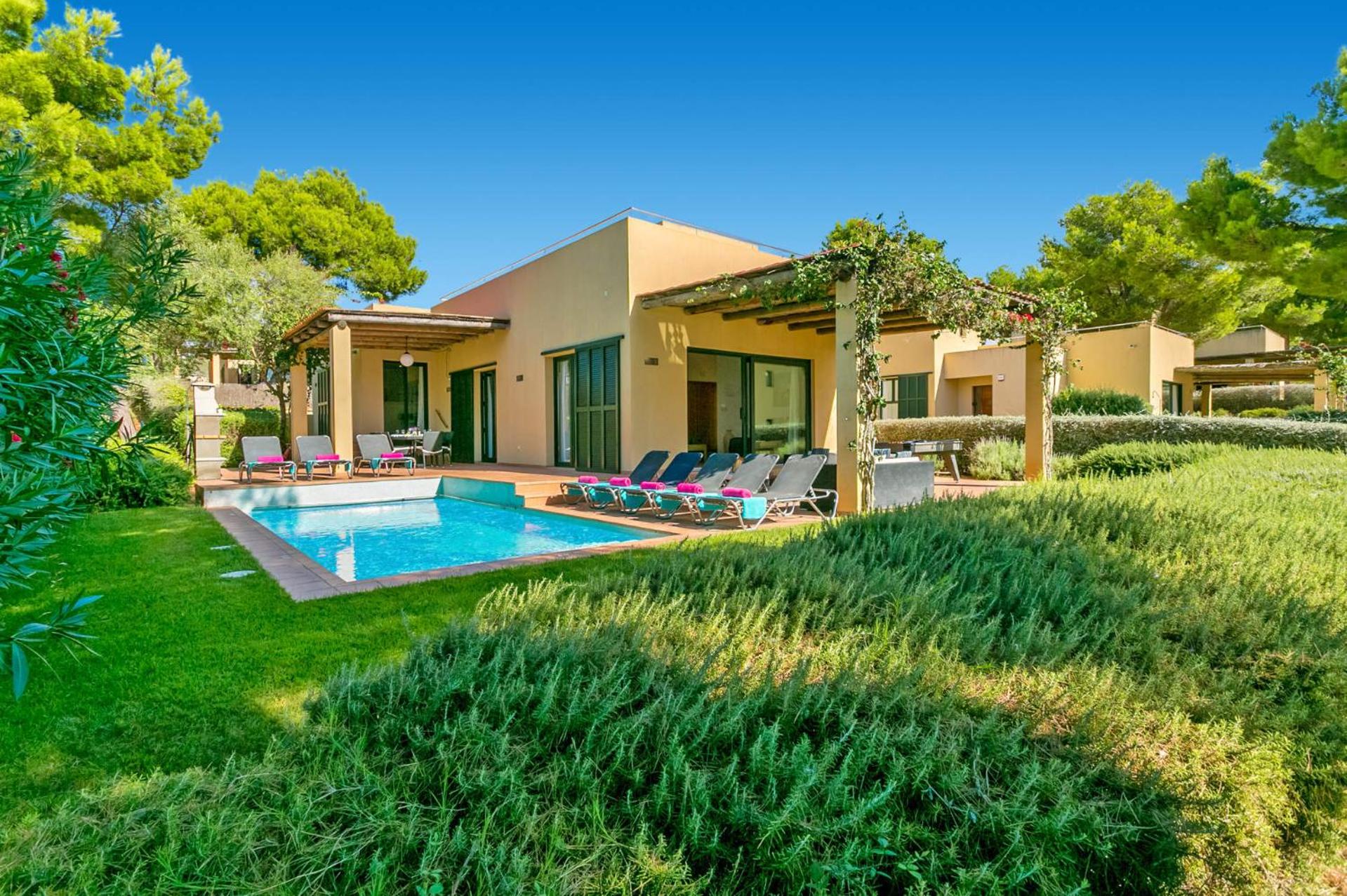 Villa Josefa by Villa Plus
