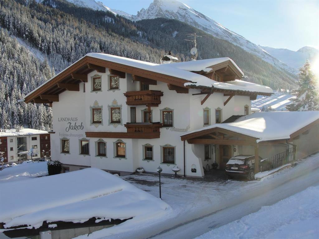 Jakob, Landhaus view 3