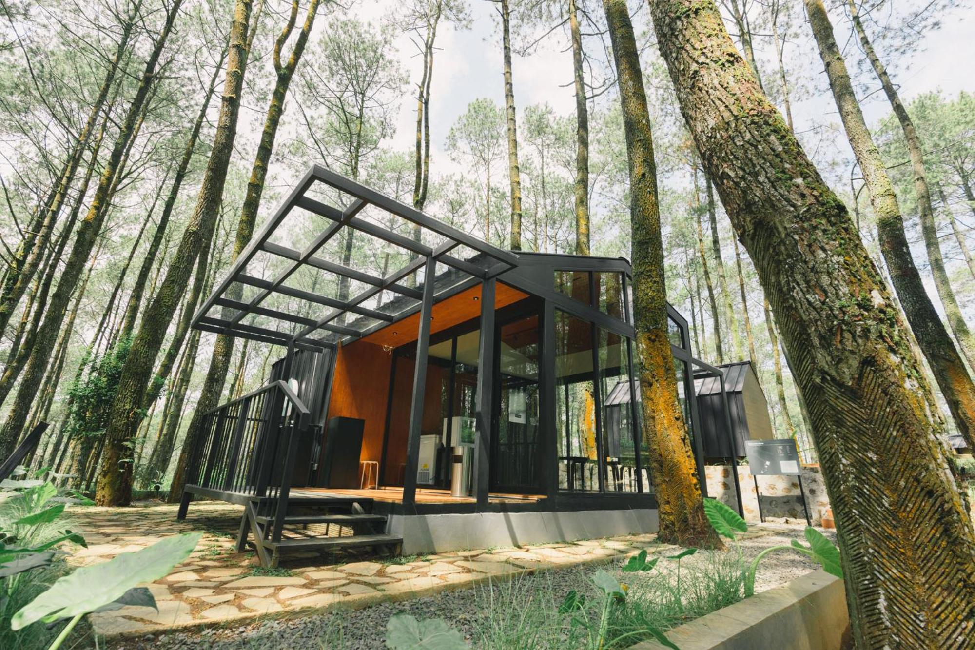 Bobocabin Cikole, Bandung