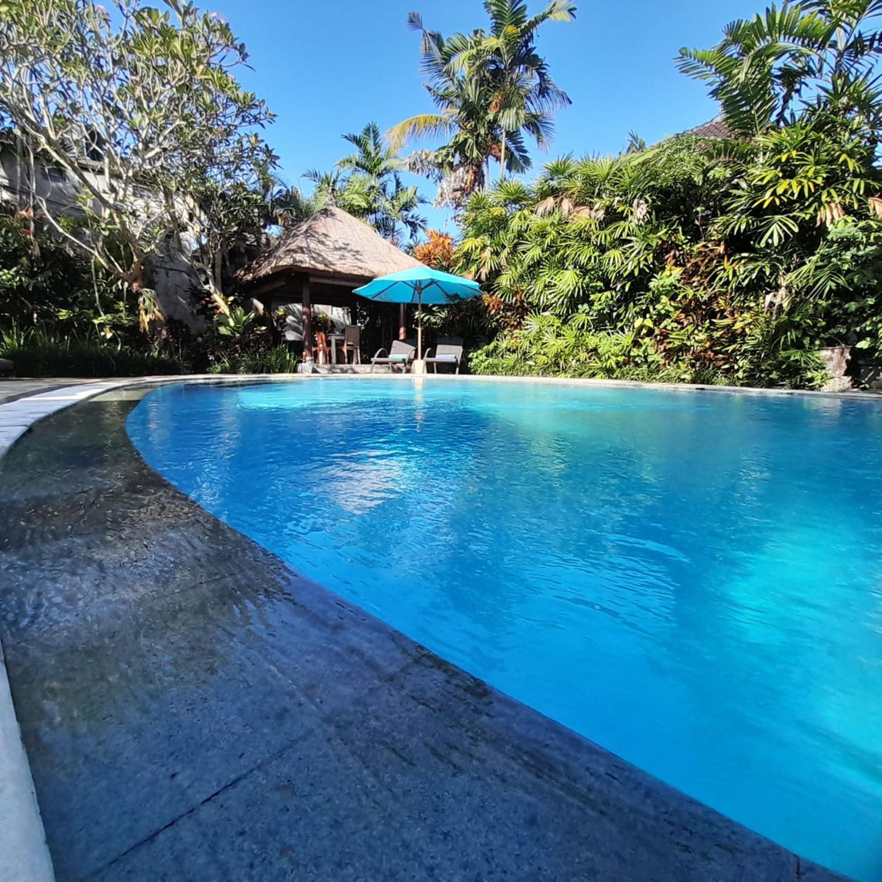 Sama's Cottages and Villas
