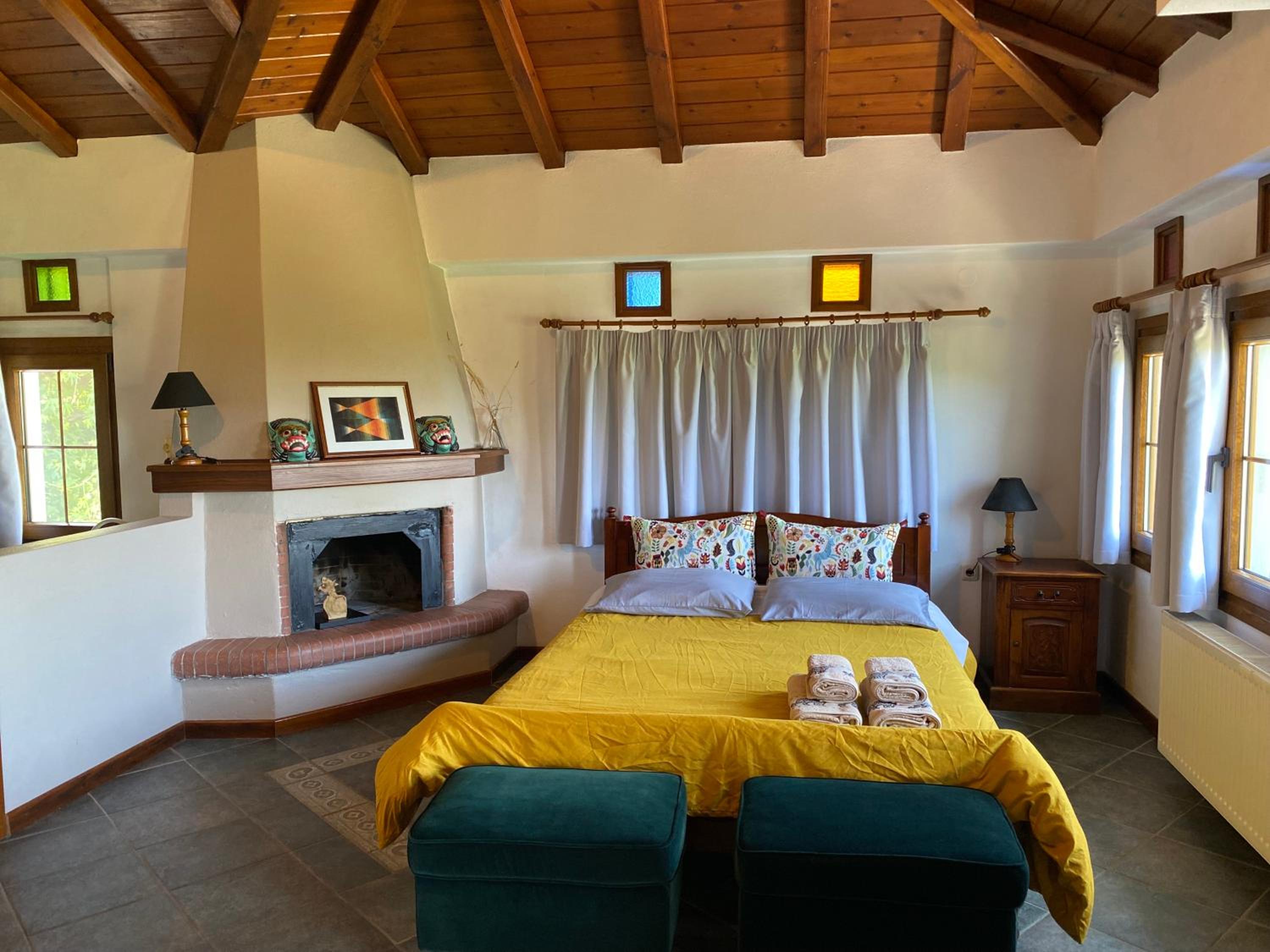 Artemisia House