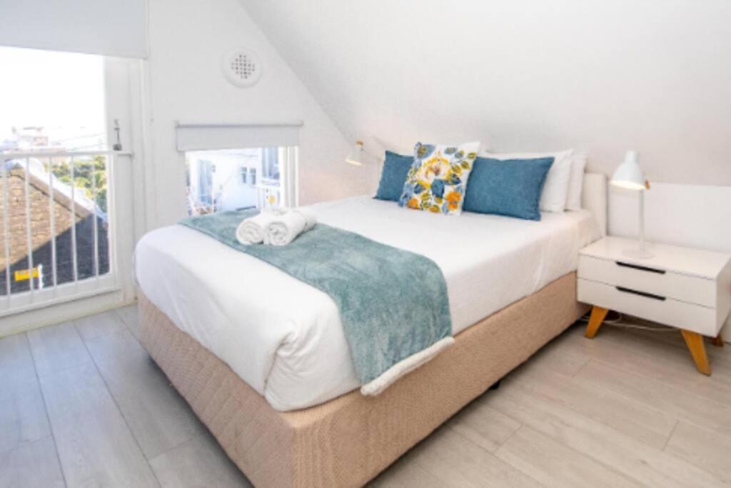Stylish 1 bedroomed apartment in Sea Point - Bonnie