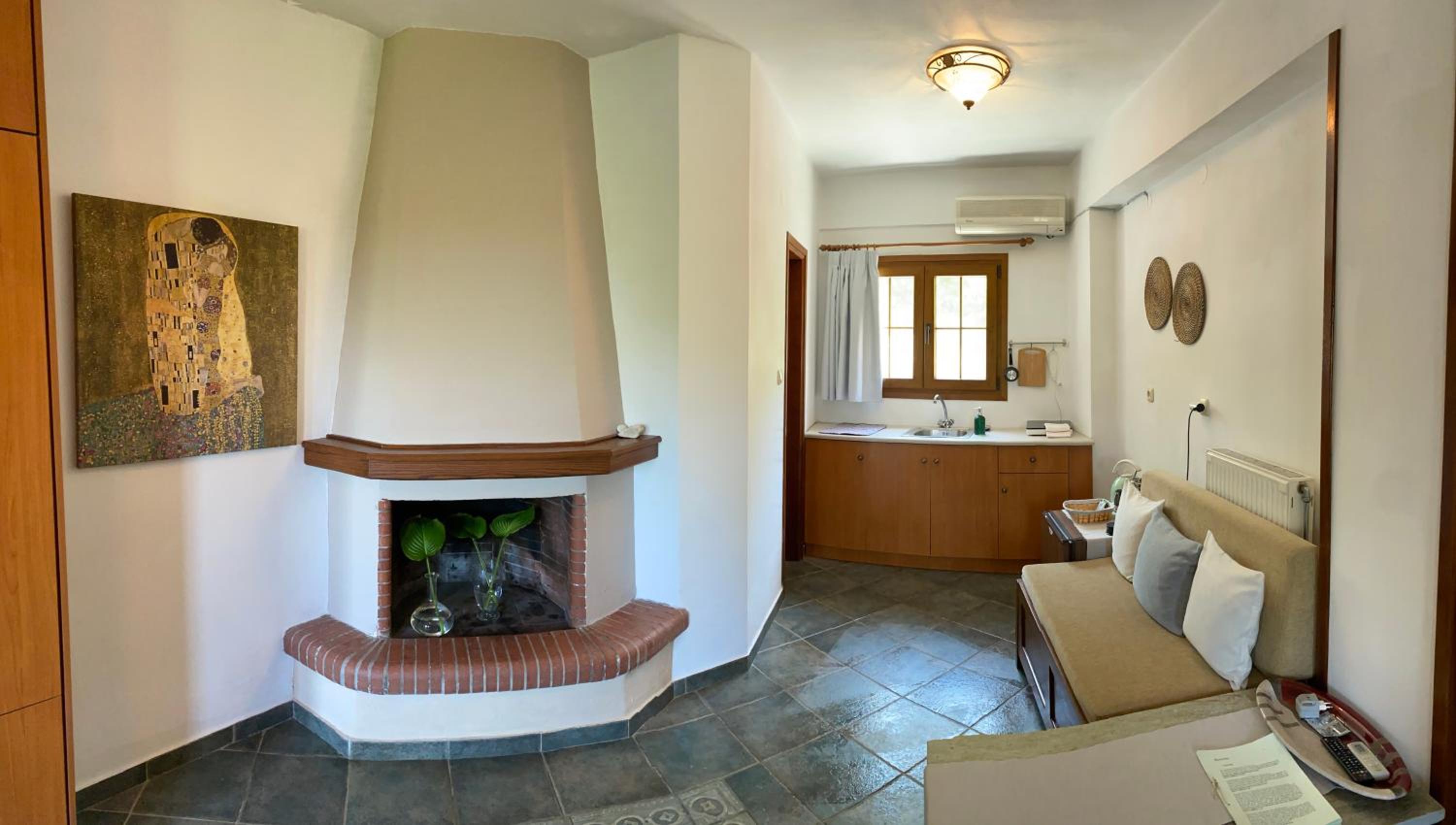 Artemisia House