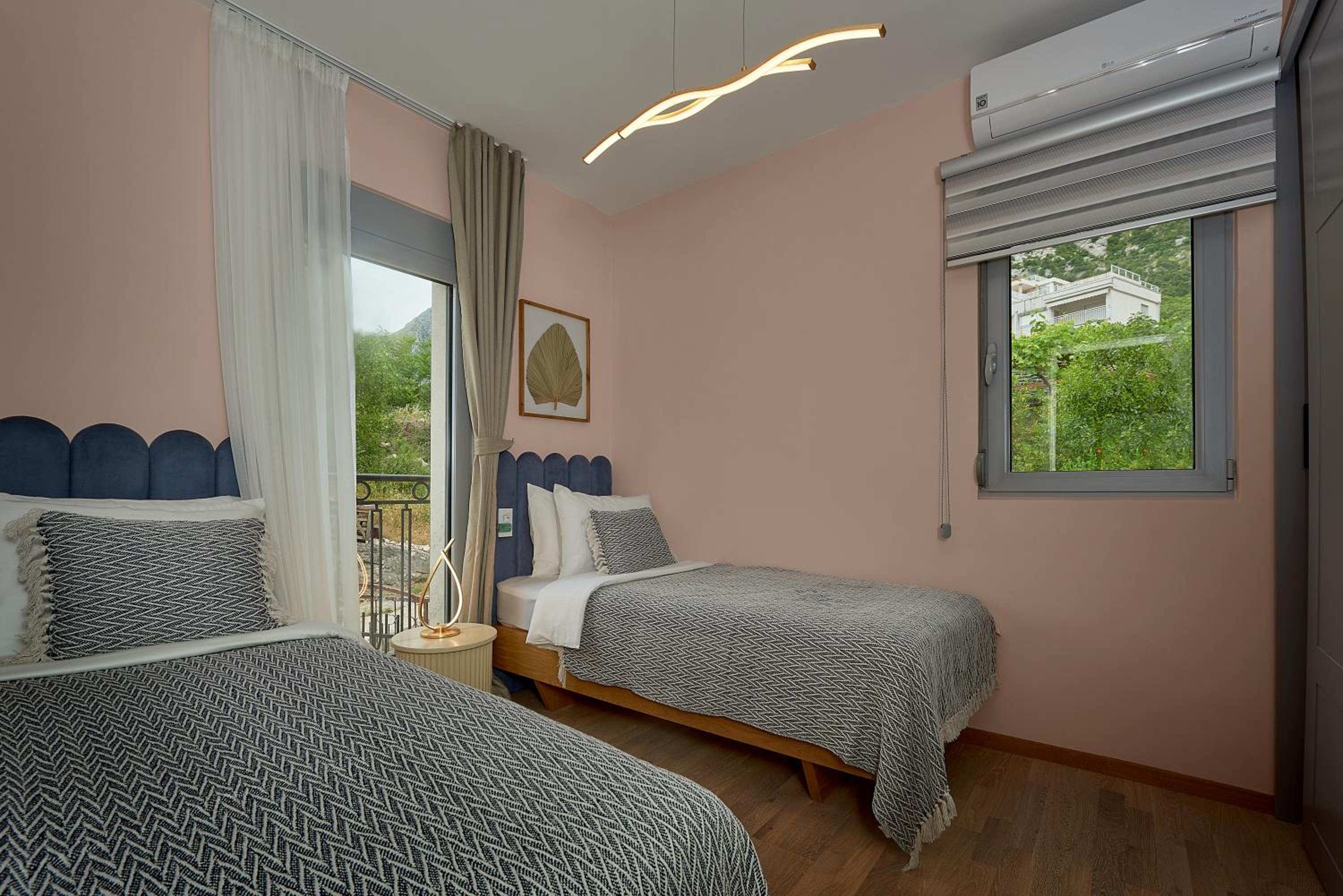 Photo 130