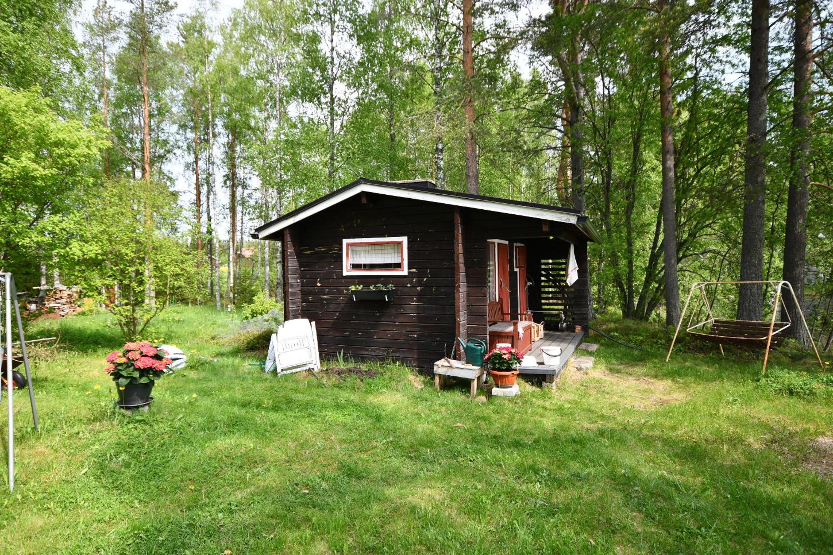 Photo 9