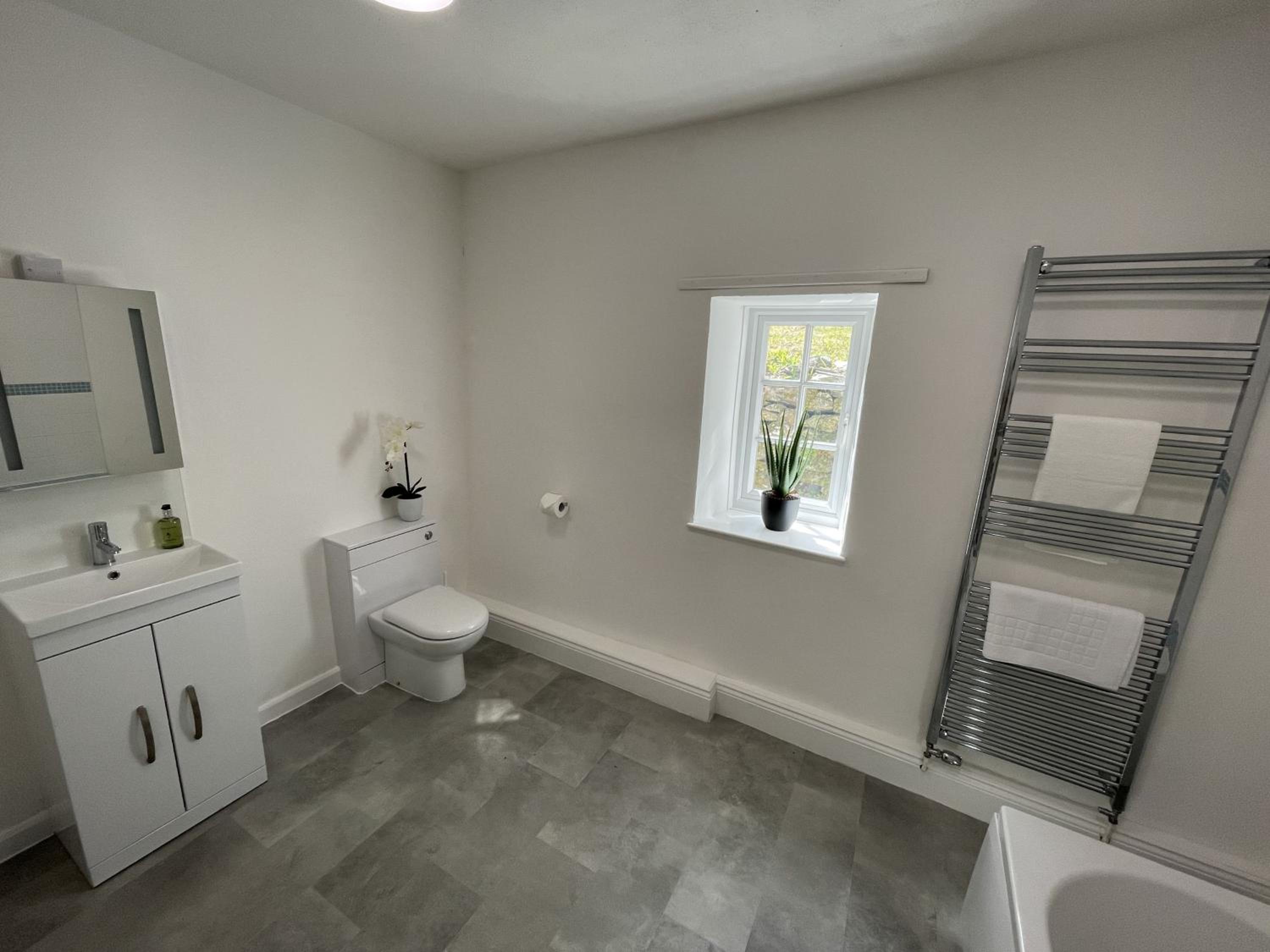 Brandlehow HOT TUB HIRE AVAILABLE