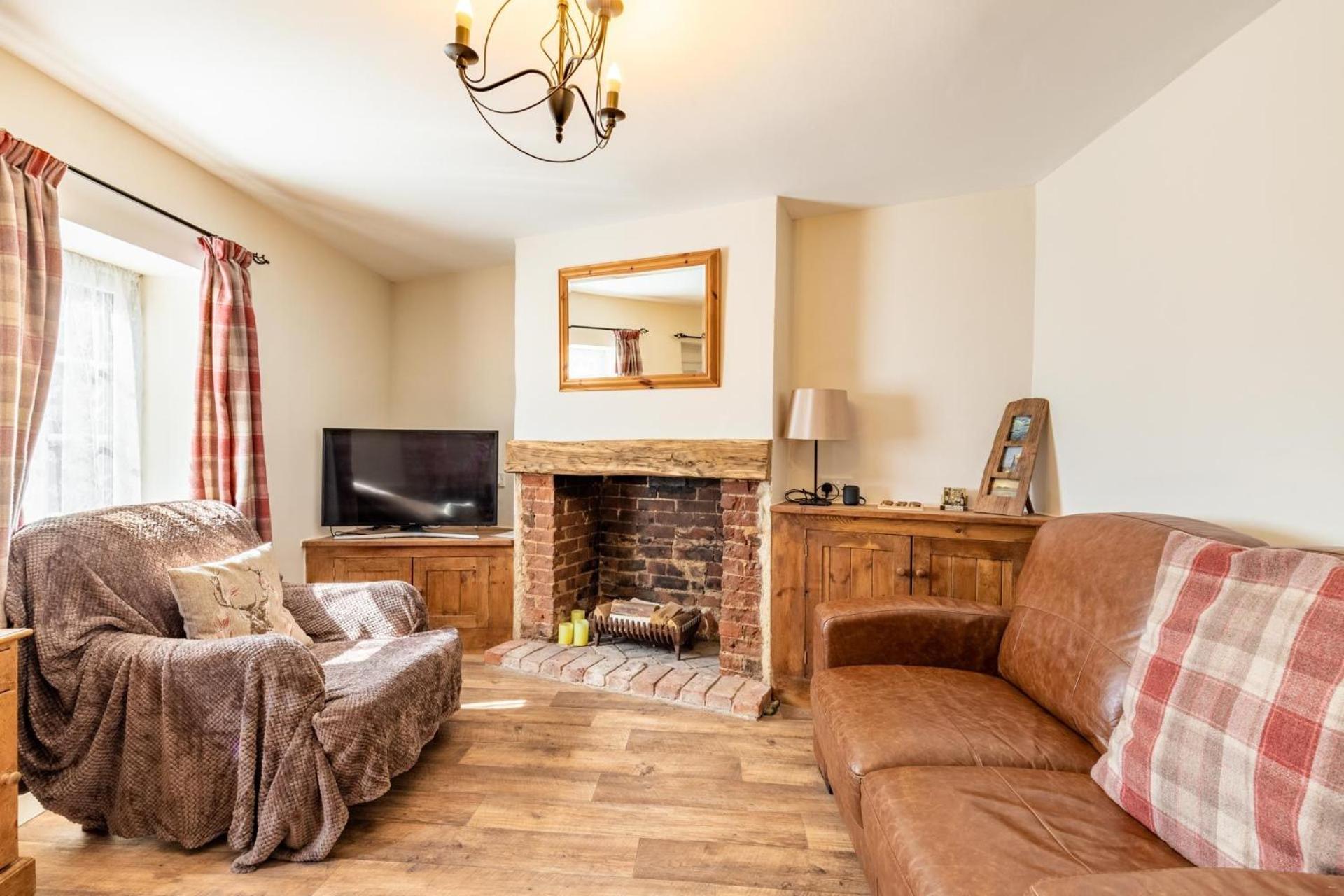 Host & Stay - West Street Cottage view 3