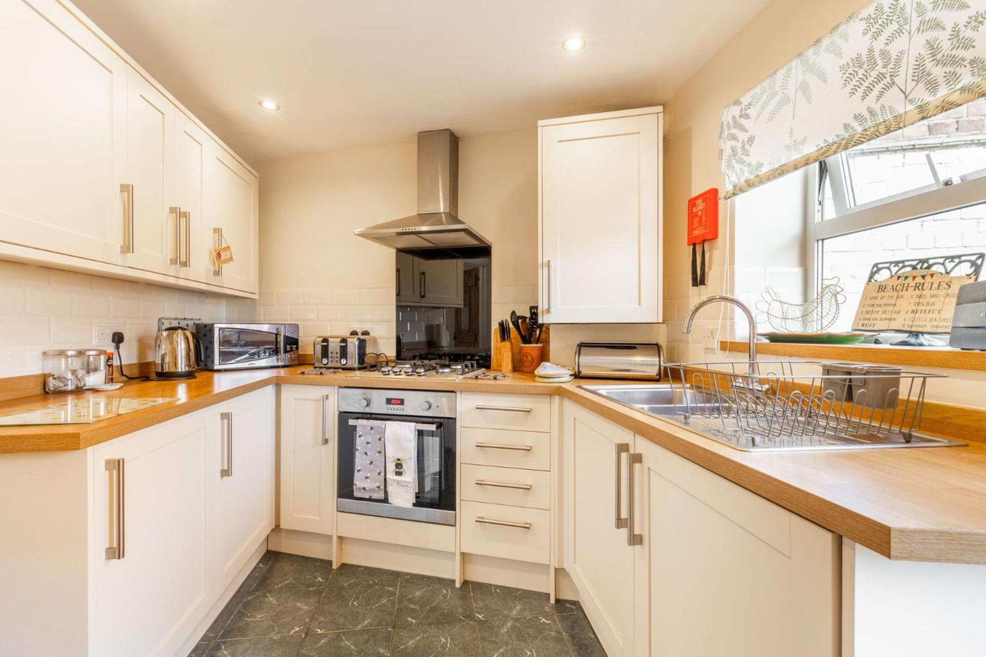 Host & Stay - West Street Cottage view 4