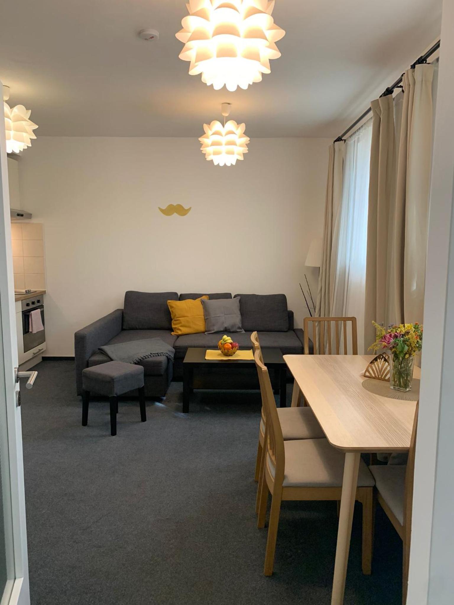 Little Tom Apartments