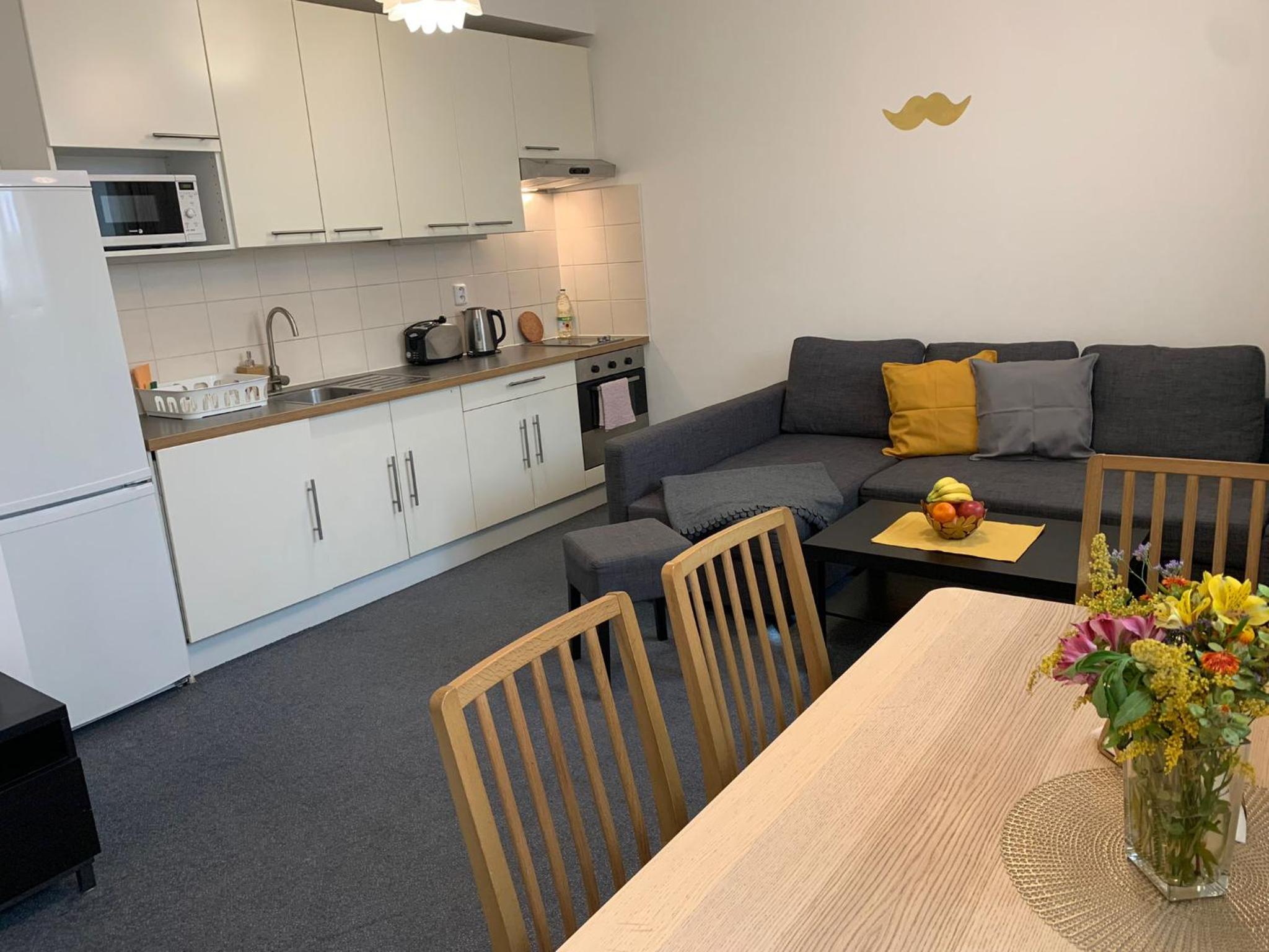 Little Tom Apartments