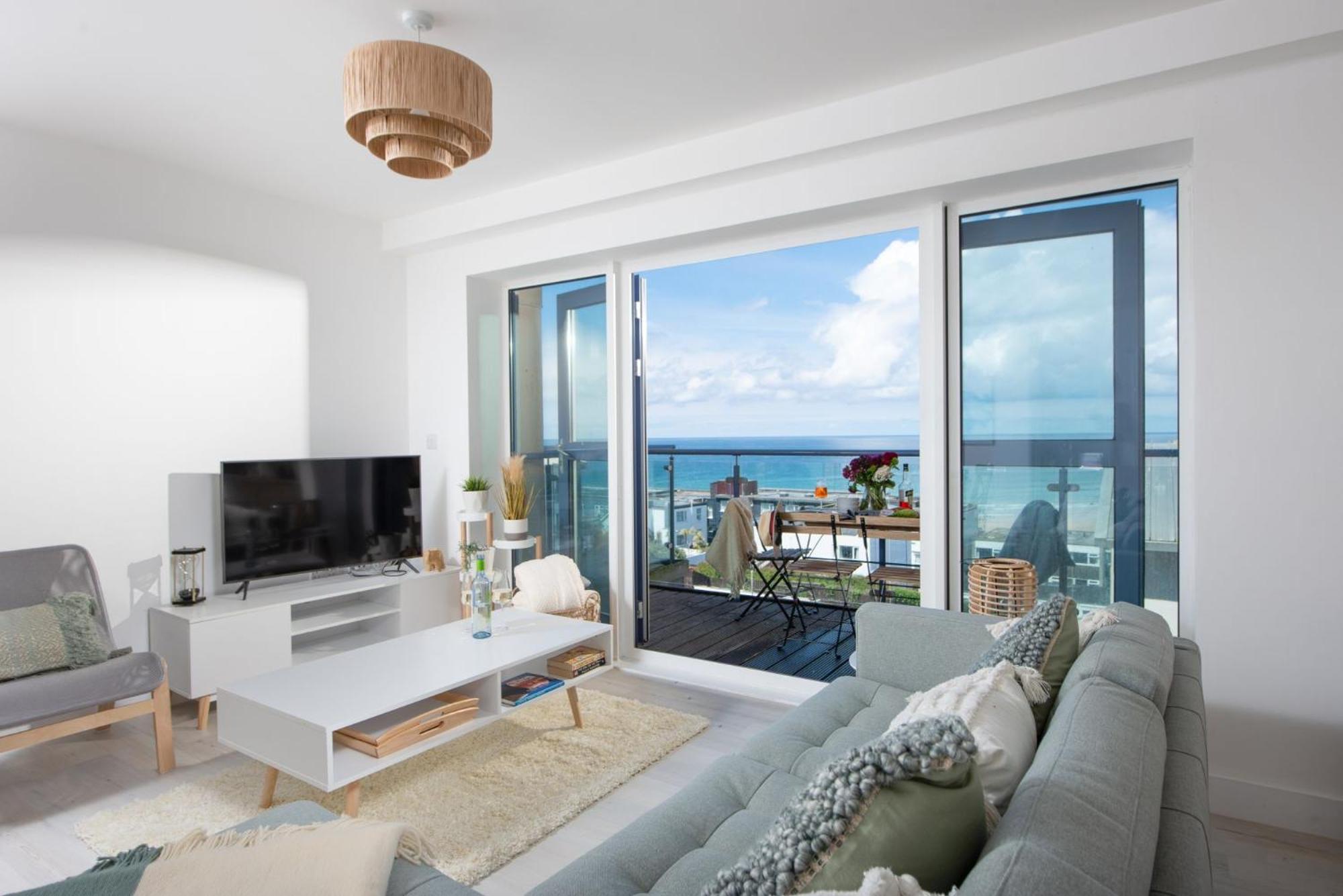 45 Ocean 1, Newquay view 2