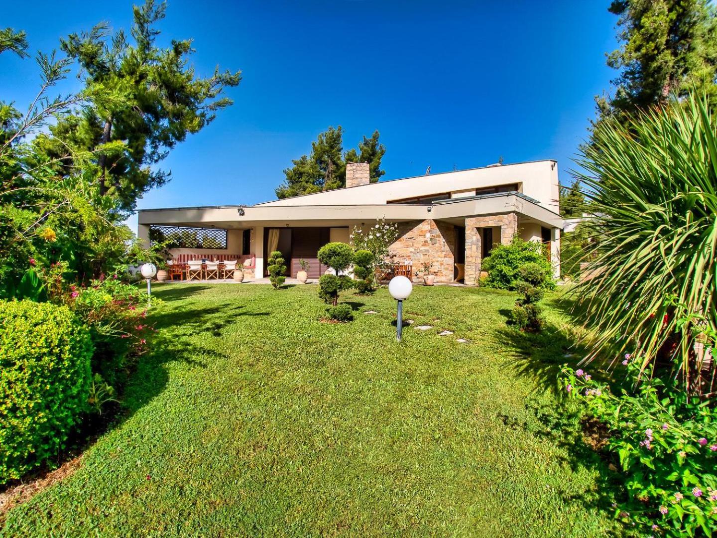 Hotel Sani Forest Luxury Villa - Image 1